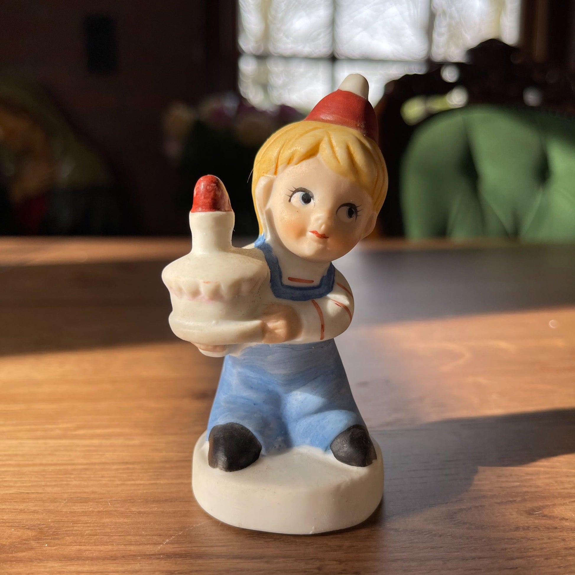 Porseleinen beeldje - Bamestra Curiosa