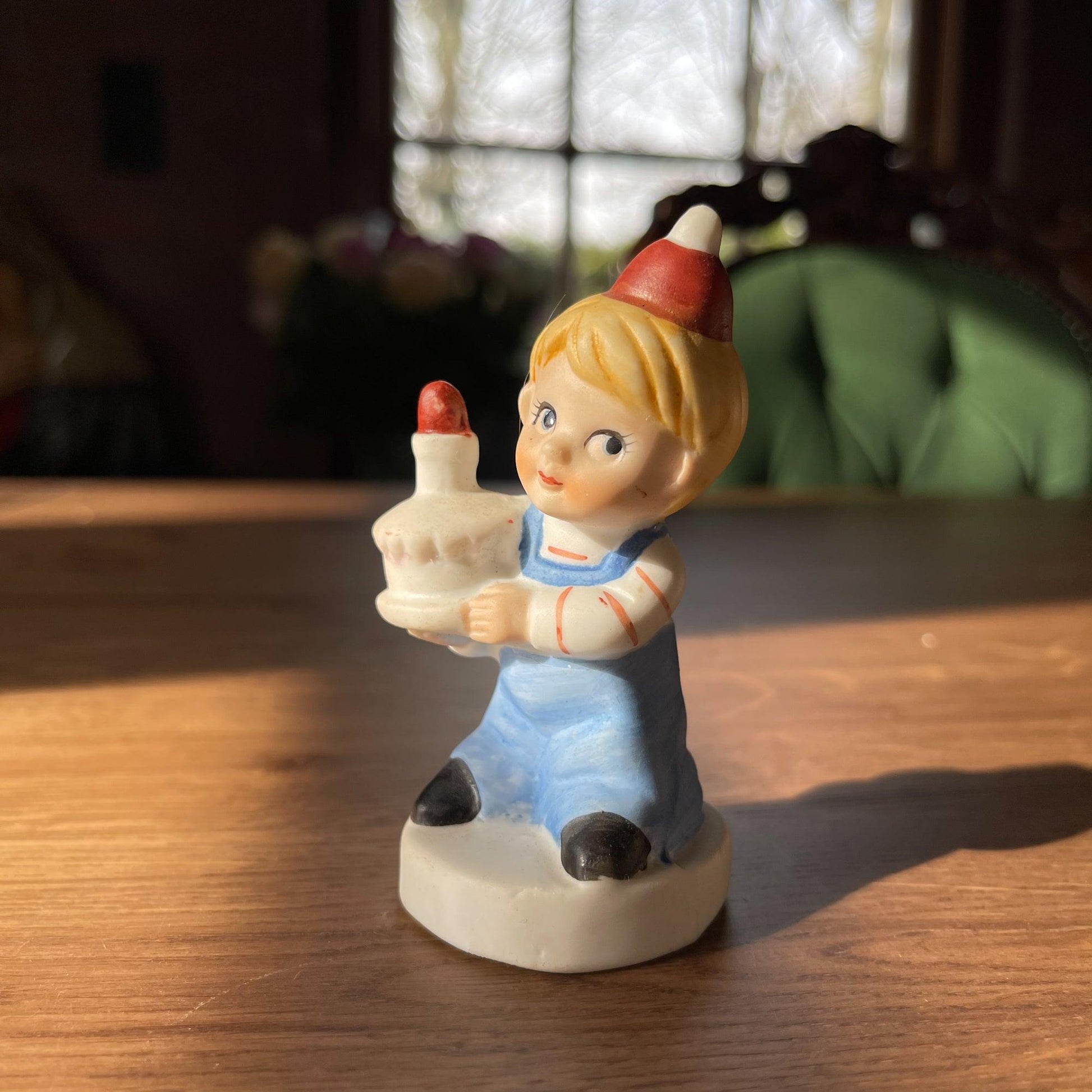 Porseleinen beeldje - Bamestra Curiosa