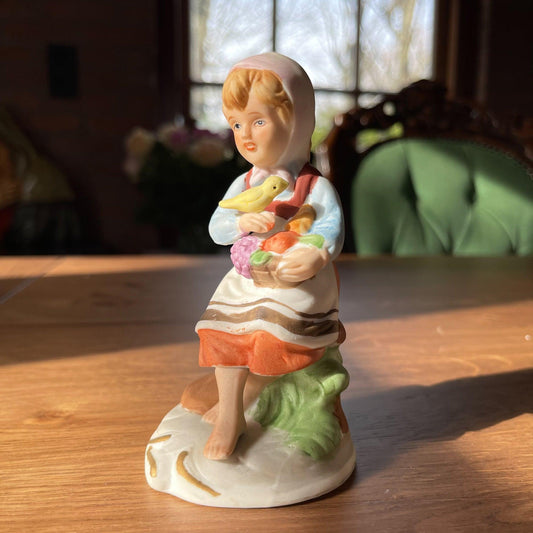 Porseleinen beeldje - Bamestra Curiosa