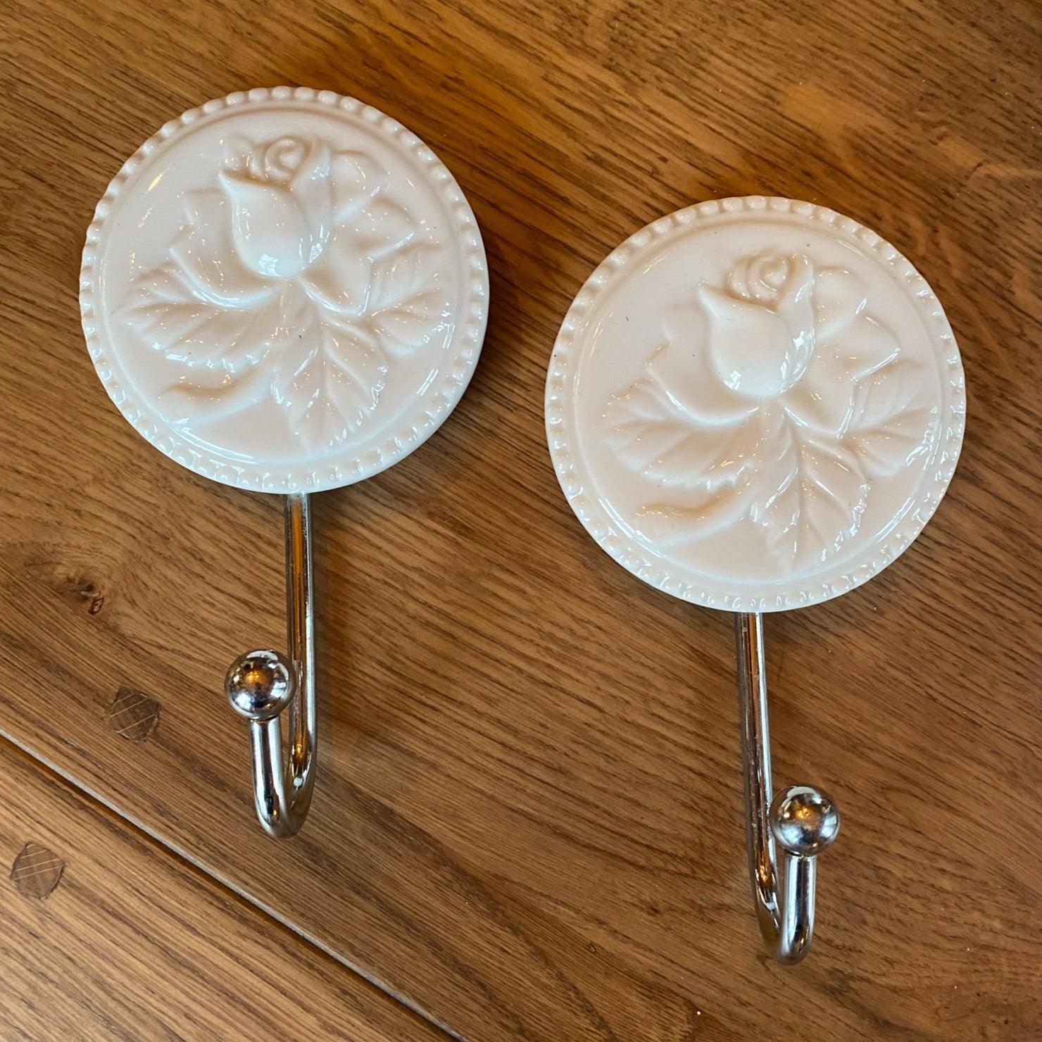 Porseleinen haken - Bamestra Curiosa