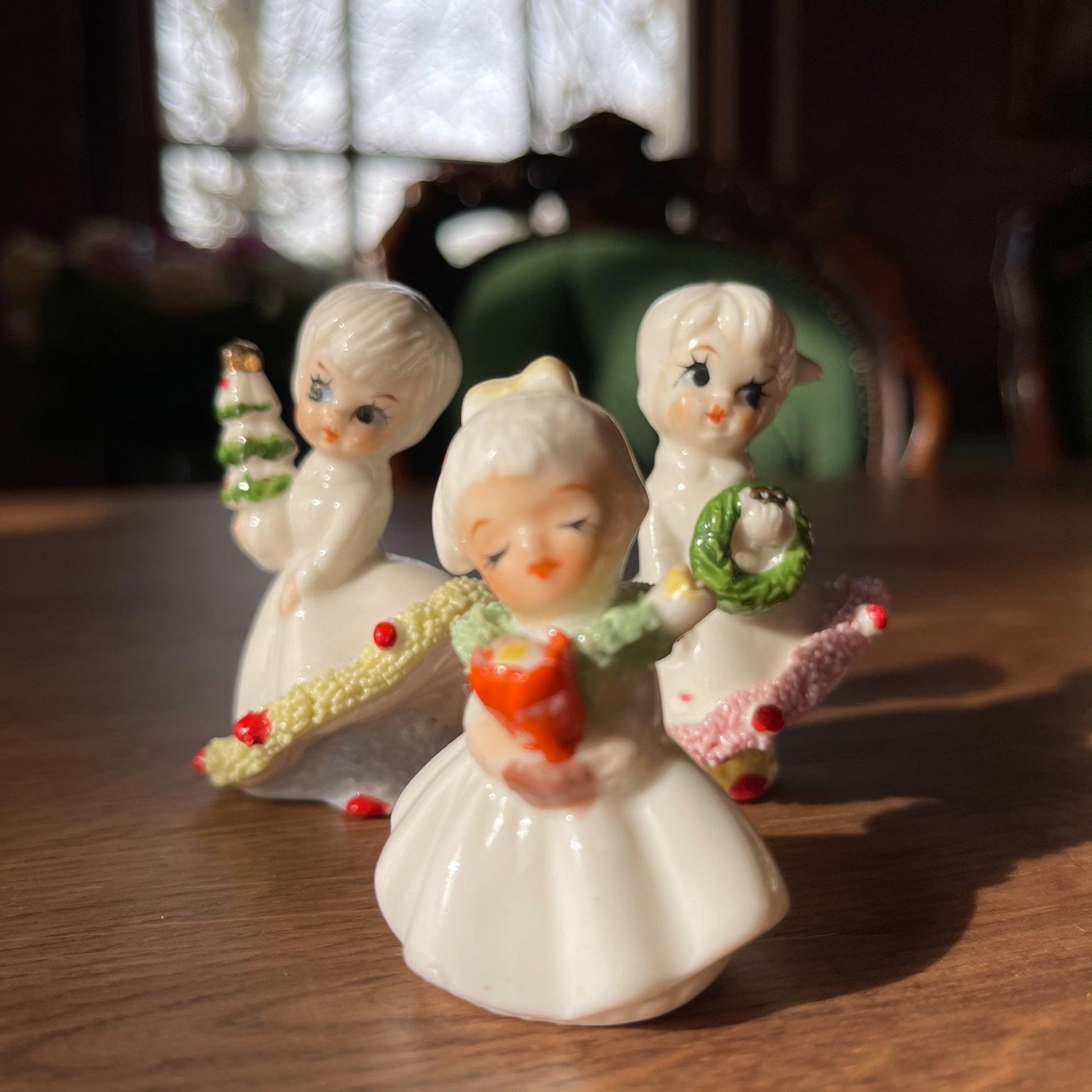 Porseleinen kerst beeldjes - Bamestra Curiosa