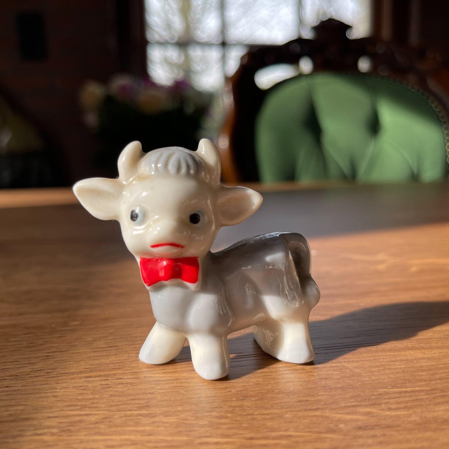 Porseleinen koetje - Bamestra Curiosa