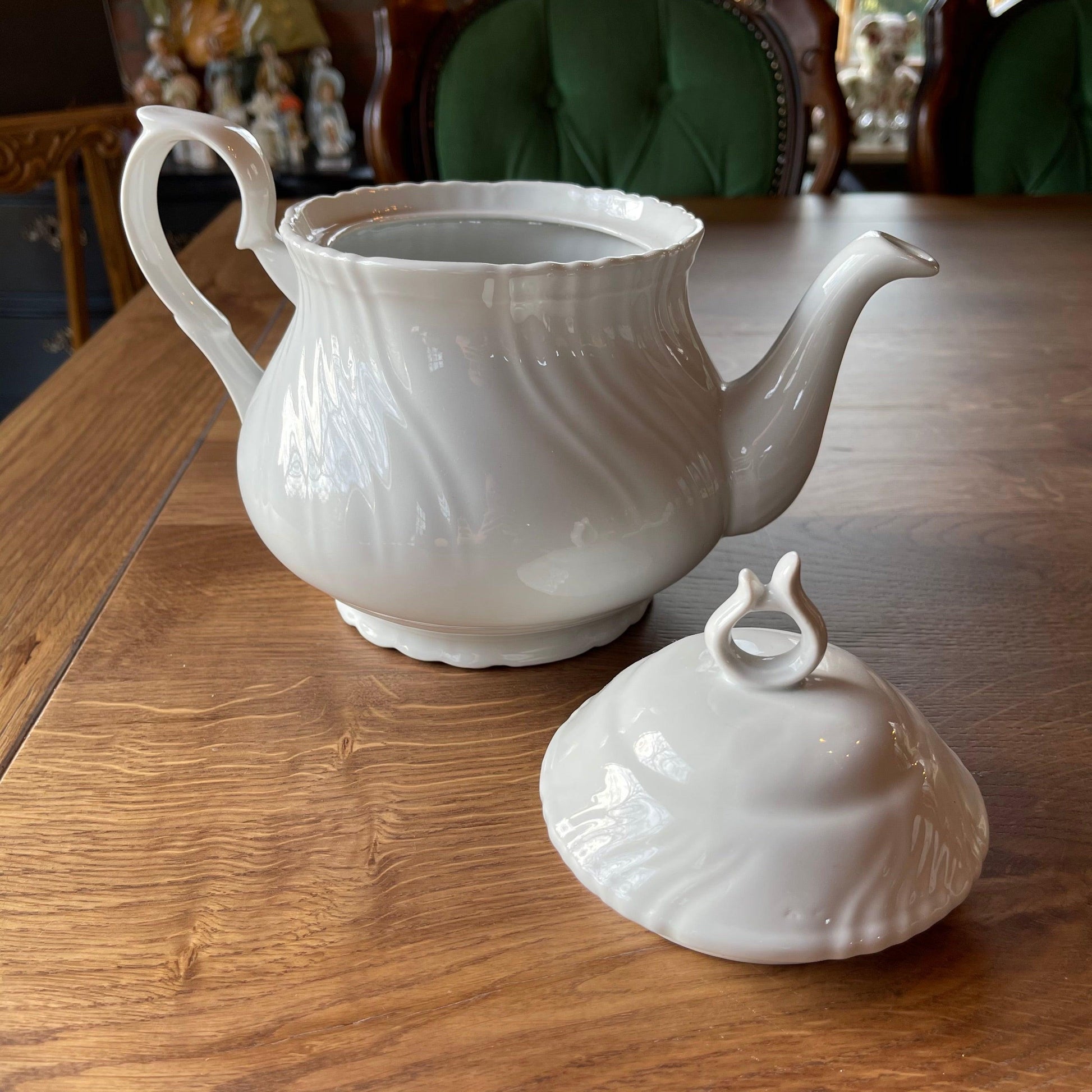 Porseleinen theepot - Bamestra Curiosa