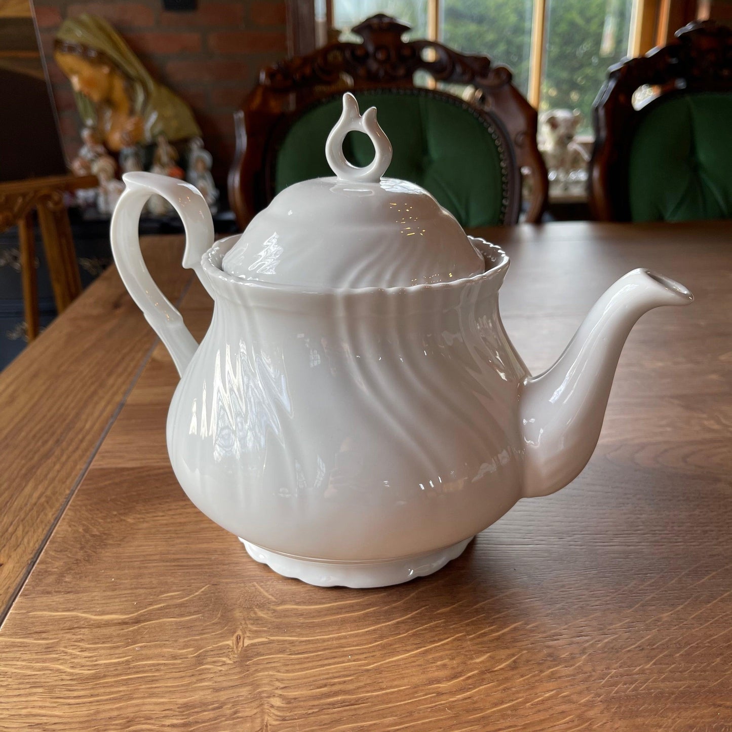 Porseleinen theepot - Bamestra Curiosa