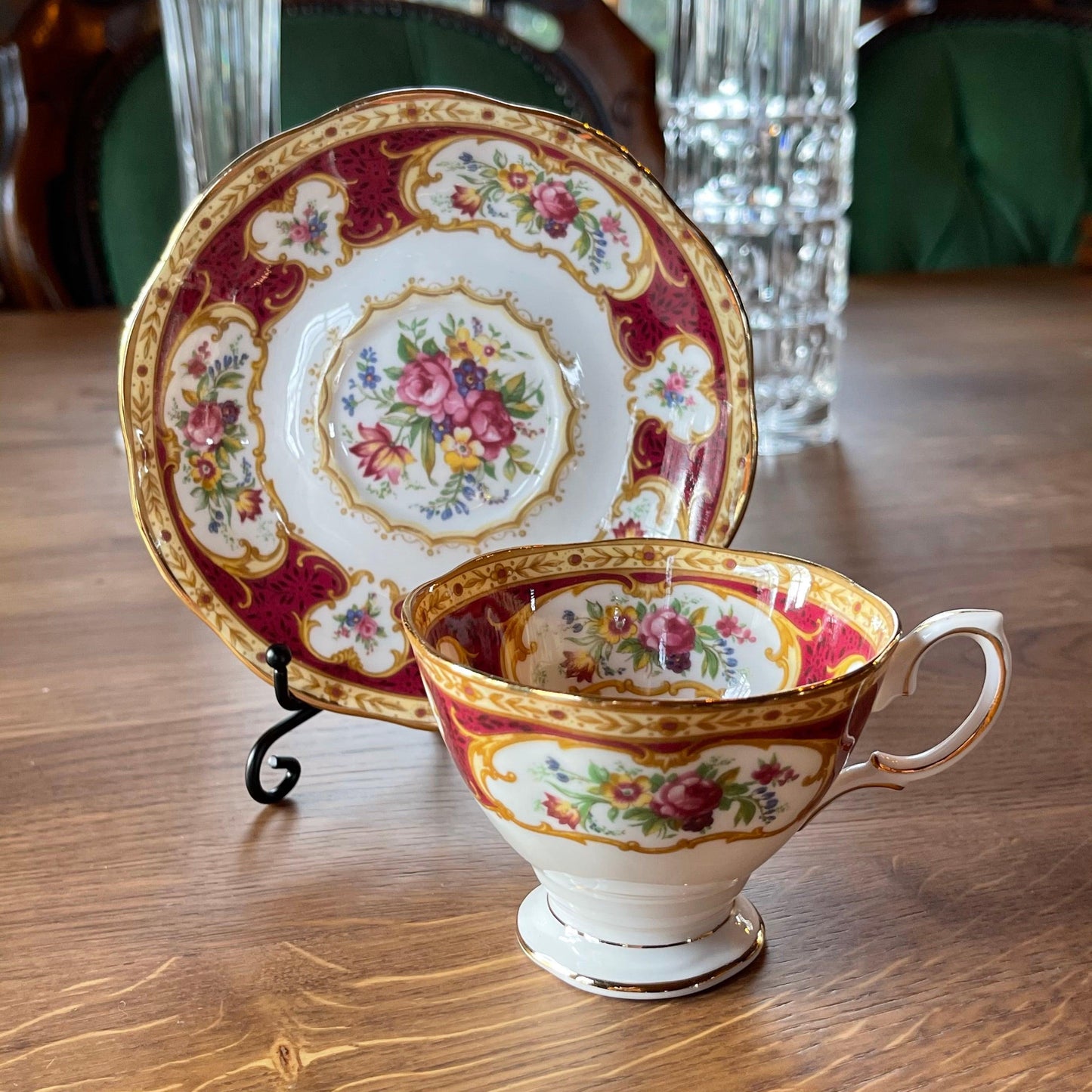 Royal Albert Kopje met schoteltje - Bamestra Curiosa