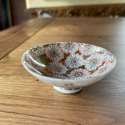 Schaaltje Japans porselein - Bamestra Curiosa