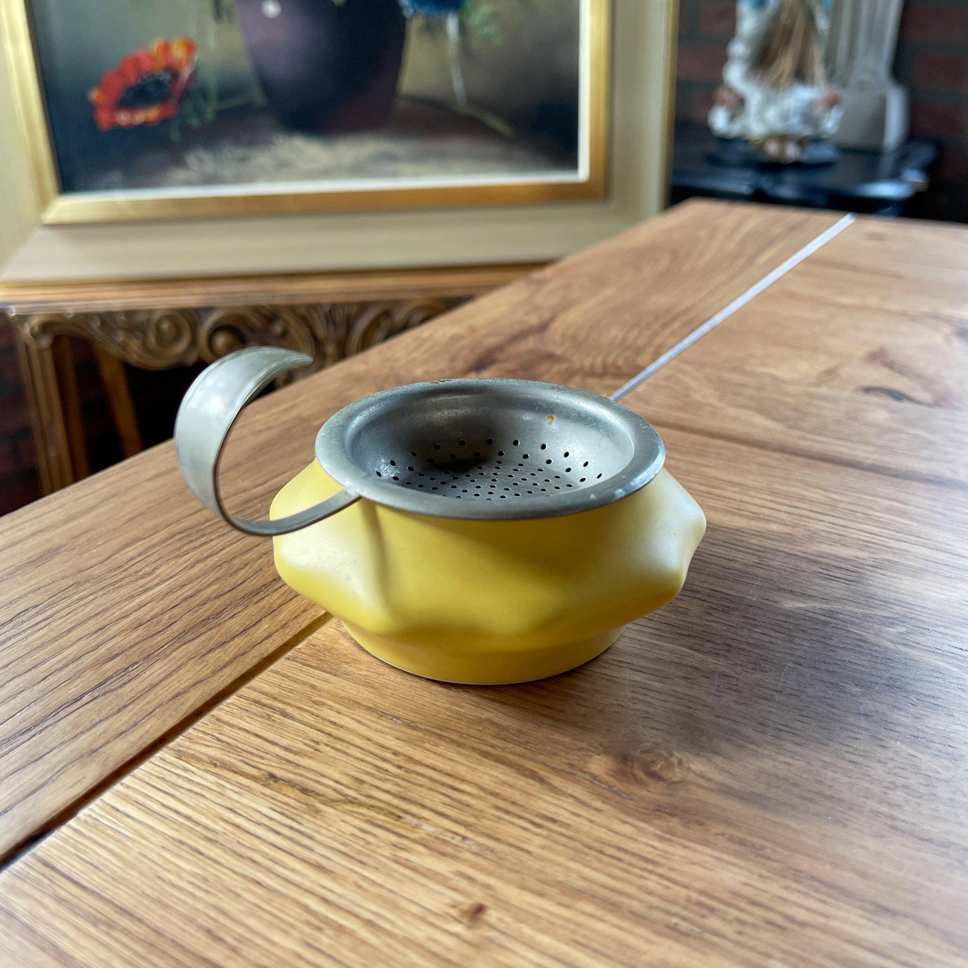 Thee lekbakje - Bamestra Curiosa