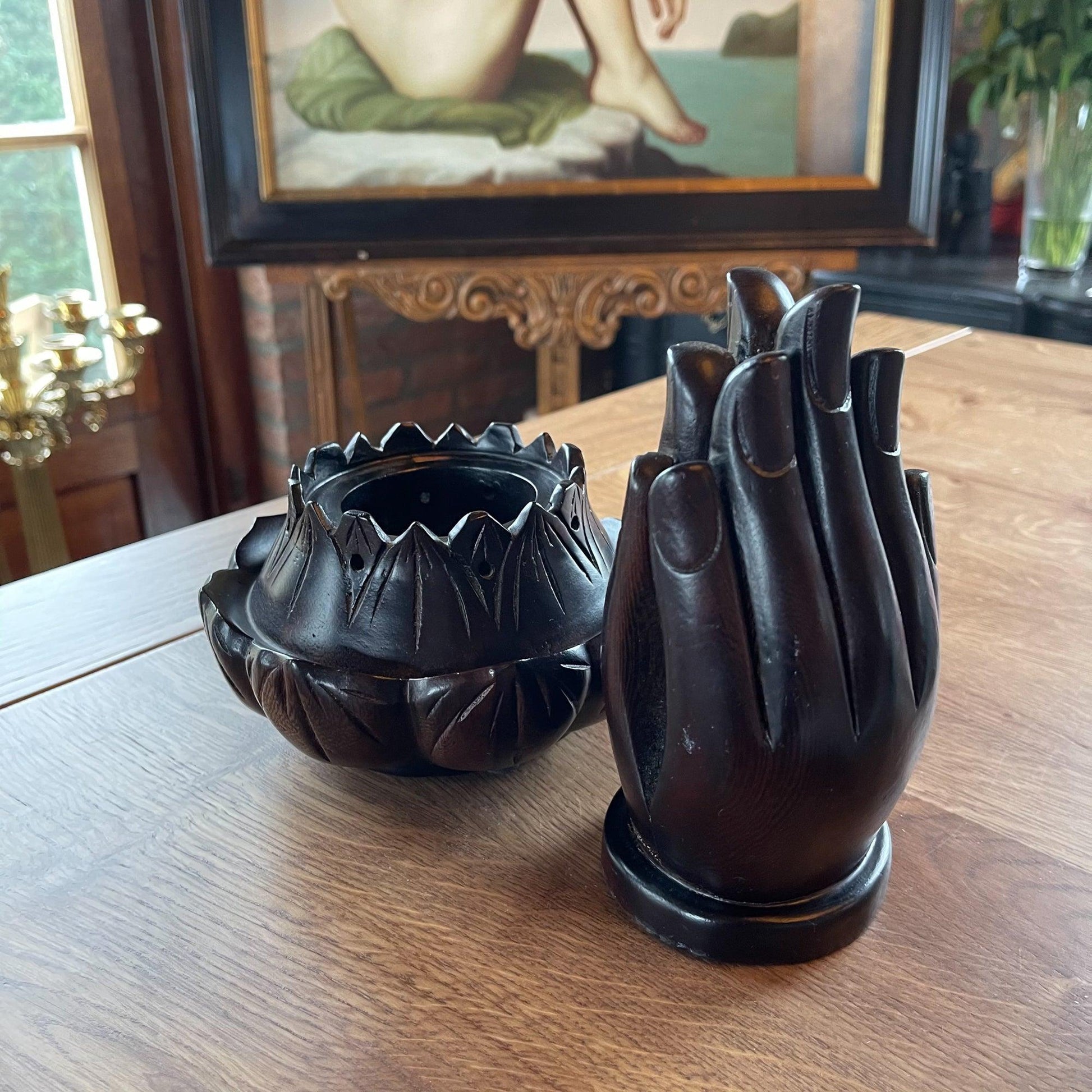 Wierook kegelbrander mediterende handen - Bamestra Curiosa