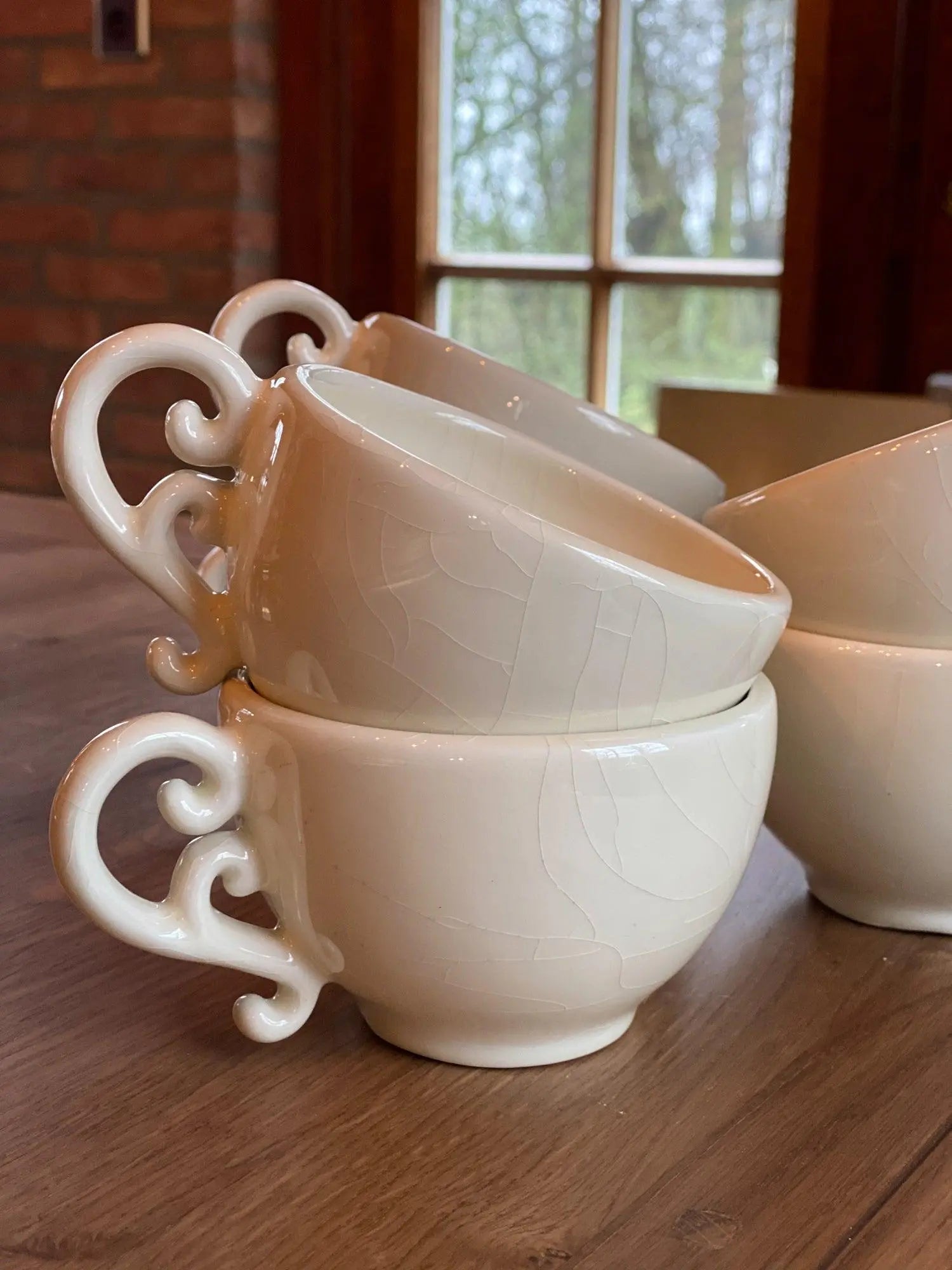 Witte craquelé kopjes - Bamestra Curiosa