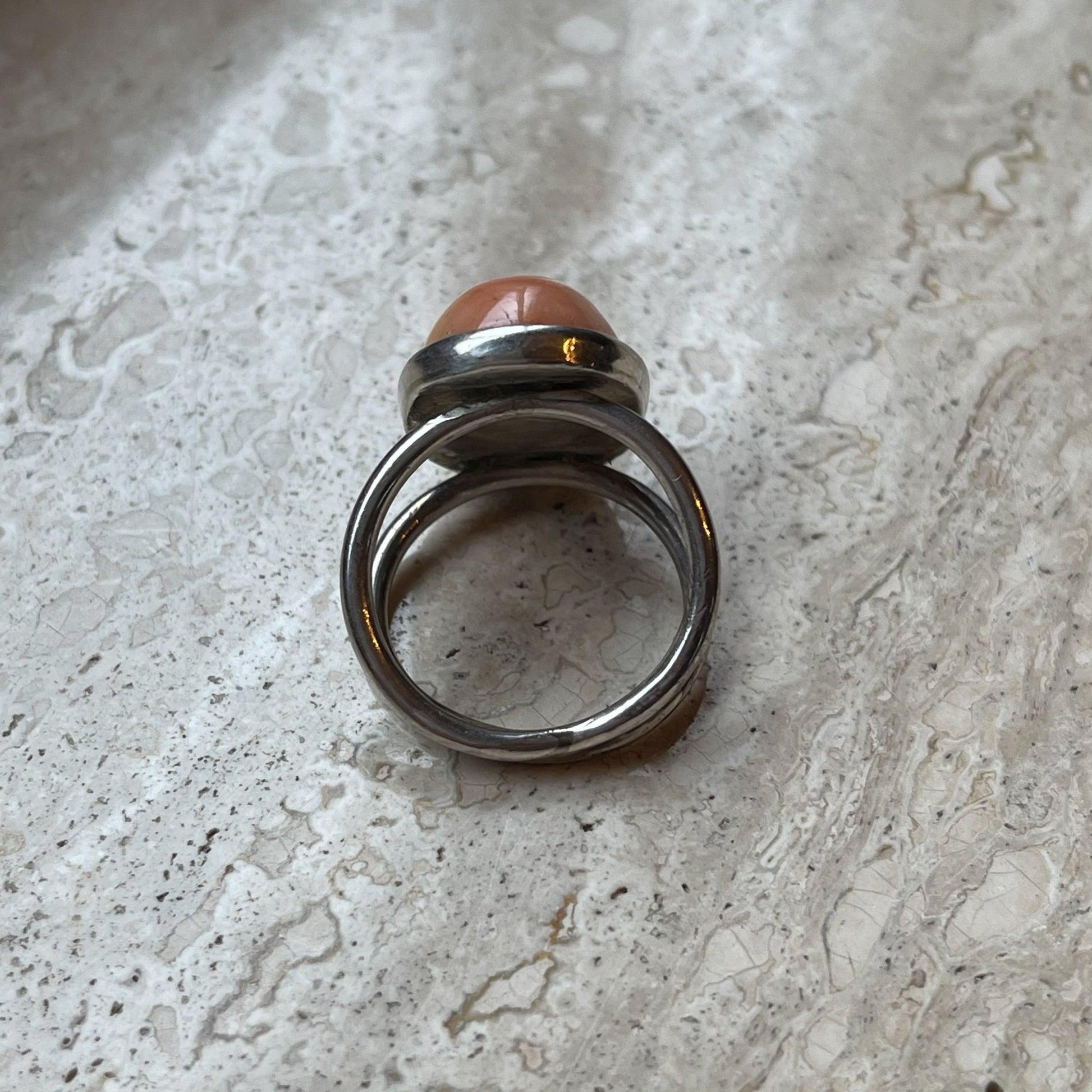 Zilveren ring met kwarts van Wim Lammers - Bamestra Curiosa