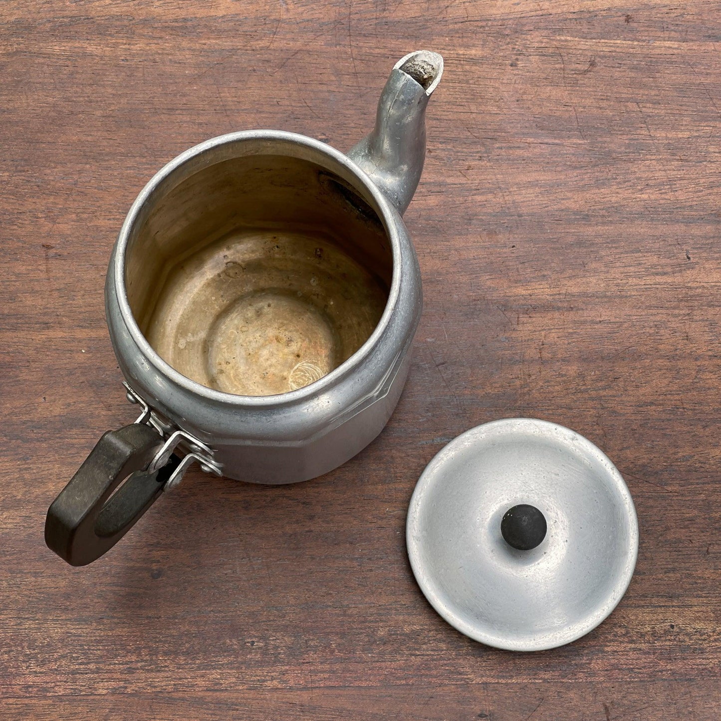 Aluminium thee / koffie pot - Bamestra Curiosa