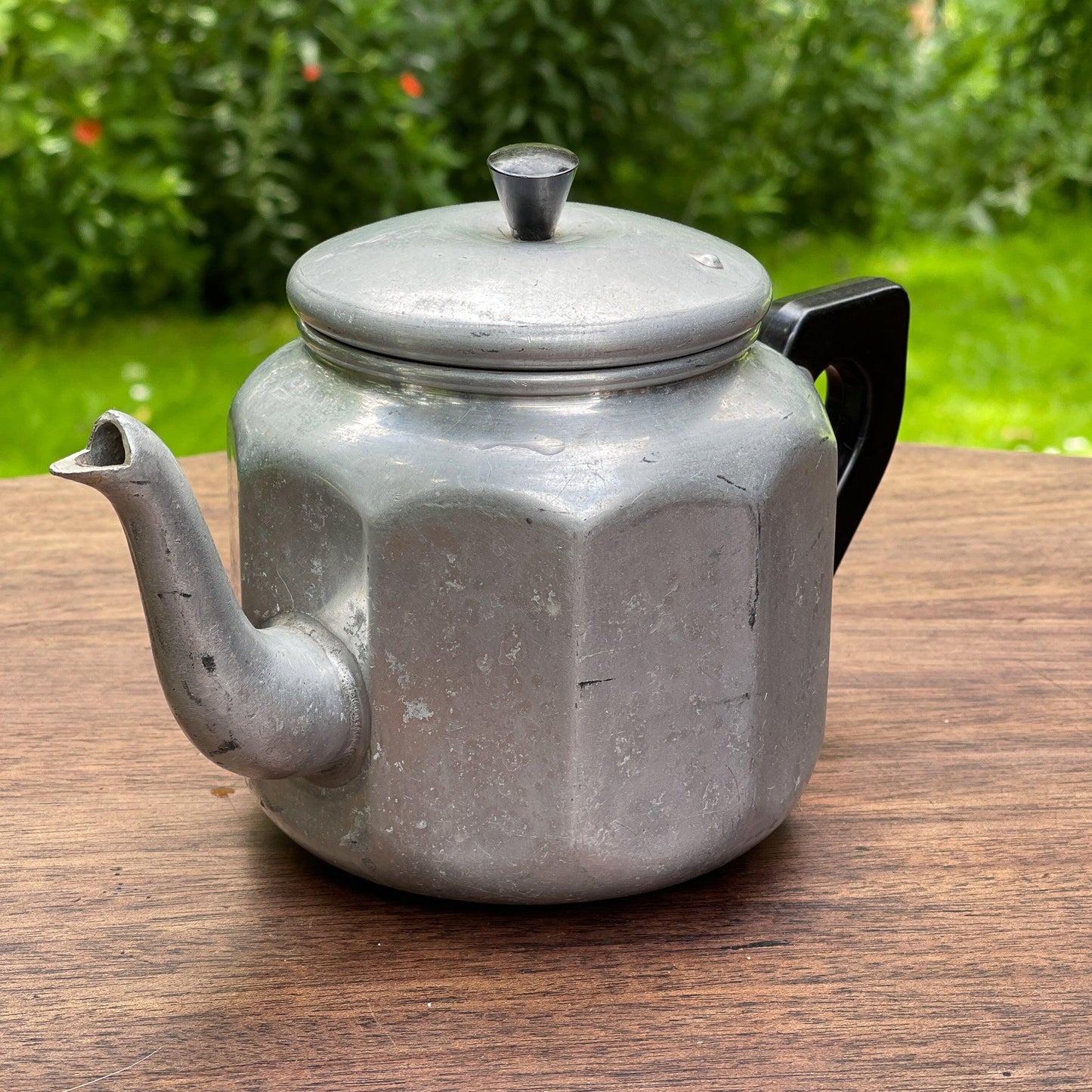 Aluminium thee / koffie pot - Bamestra Curiosa