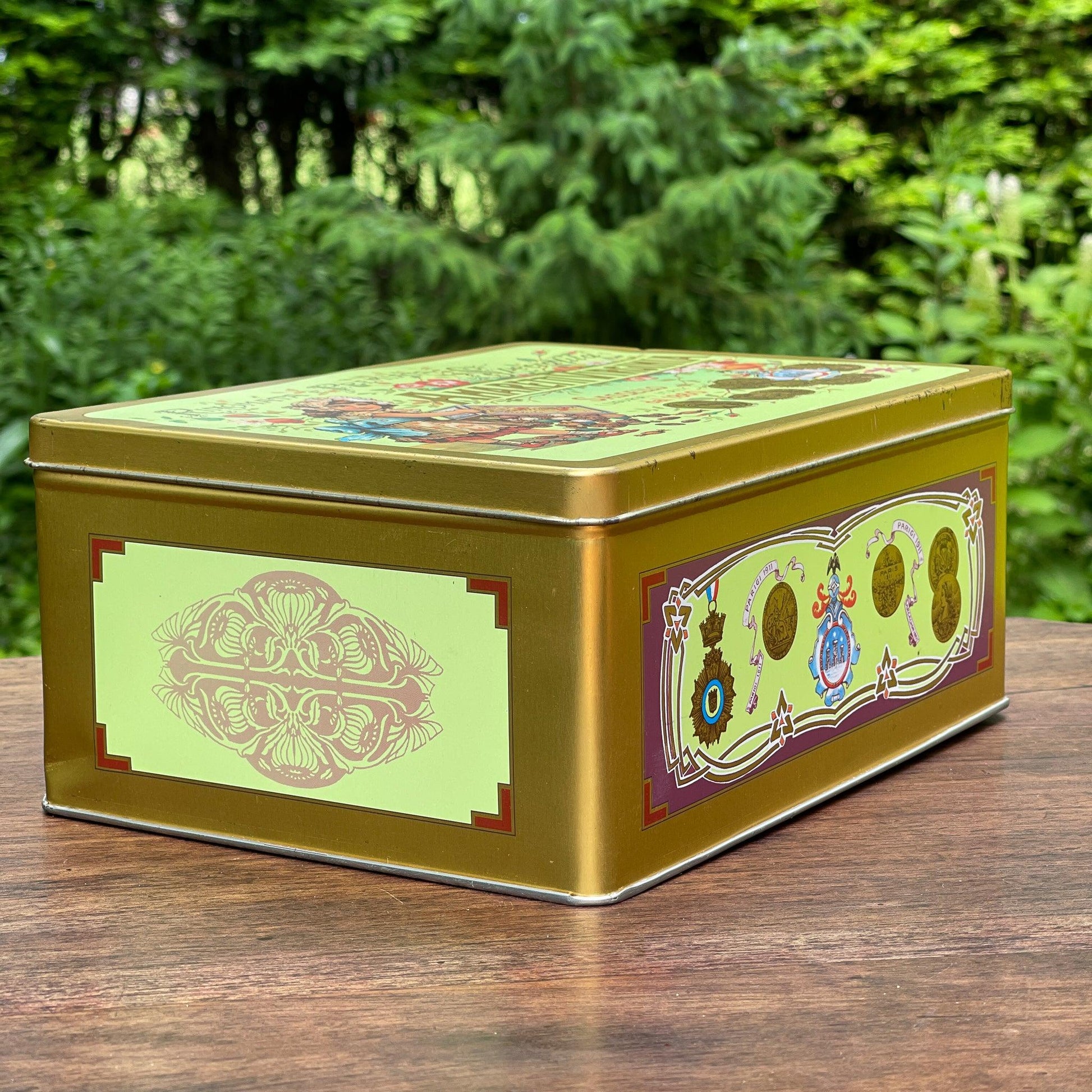 Amaretti Virginia Sassello koekblik - Bamestra Curiosa