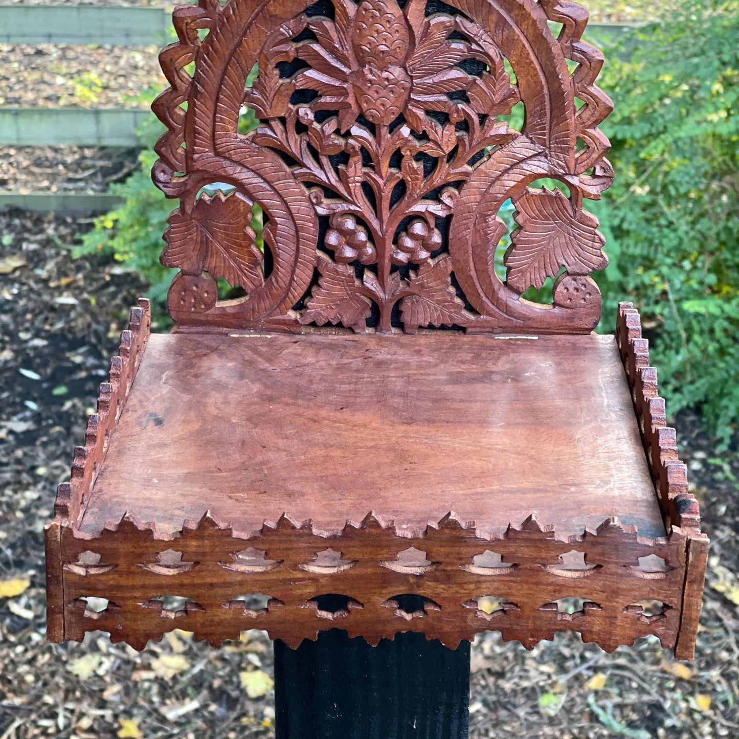 Antiek altaar houtsnijwerk - Bamestra Curiosa