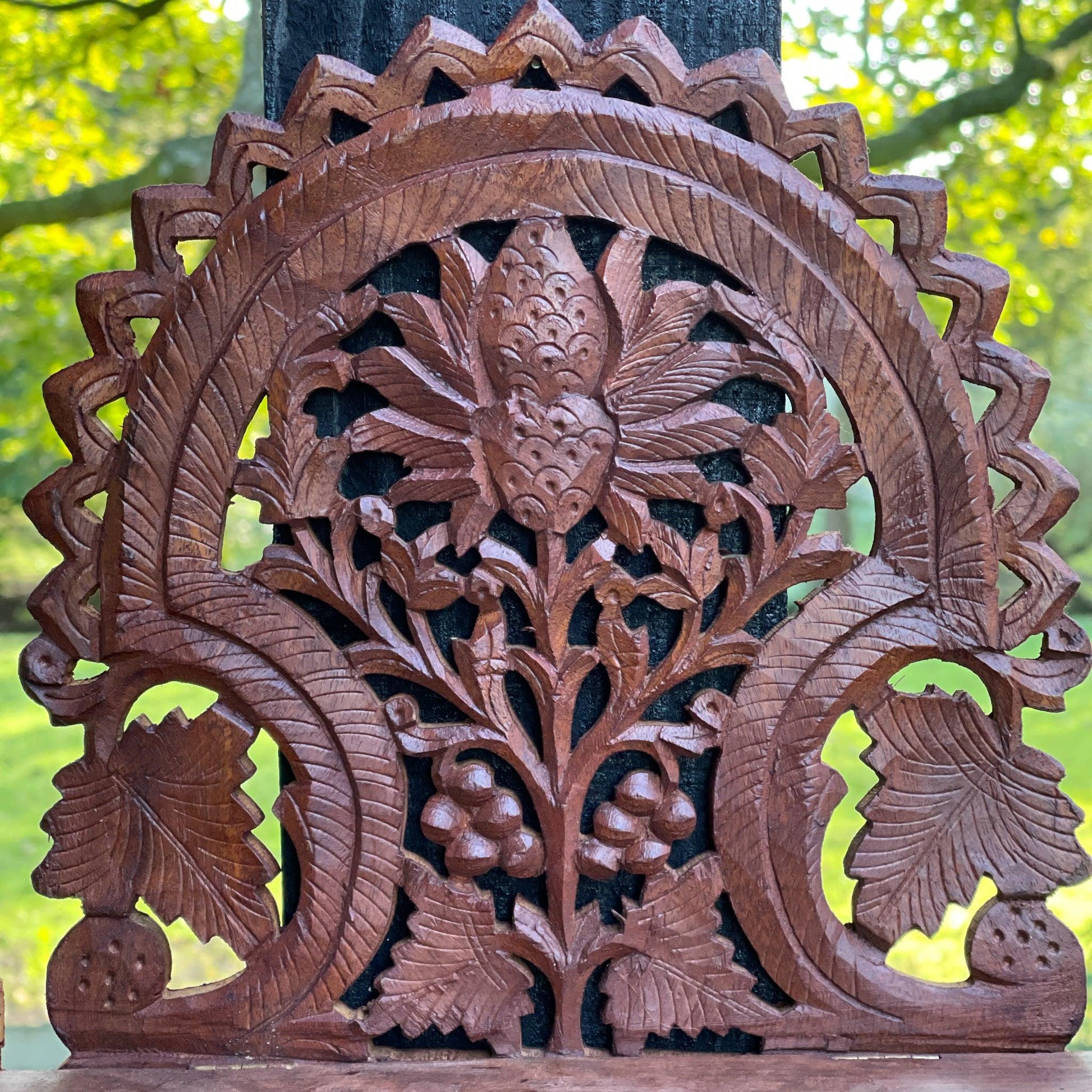 Antiek altaar houtsnijwerk - Bamestra Curiosa