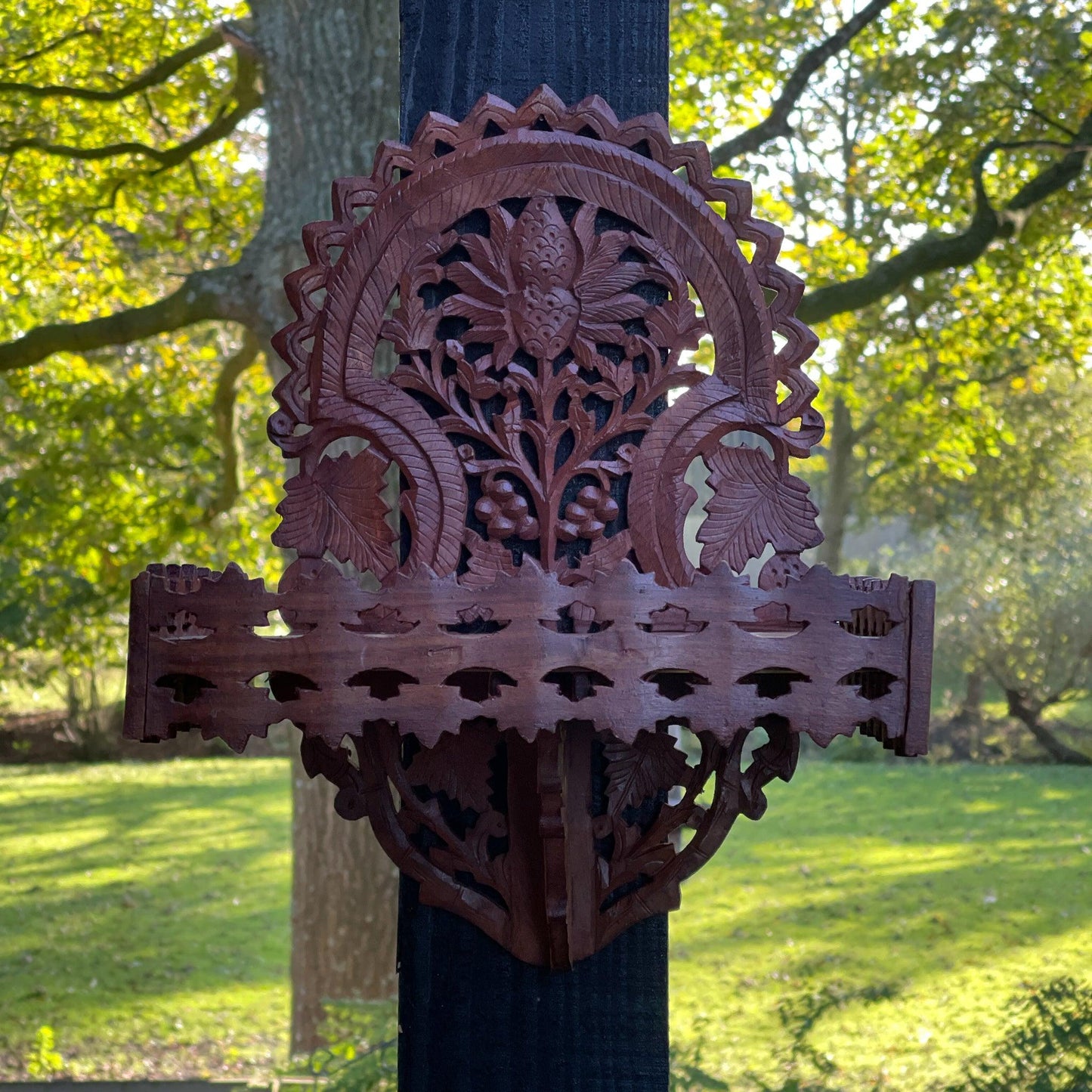 Antiek altaar houtsnijwerk - Bamestra Curiosa