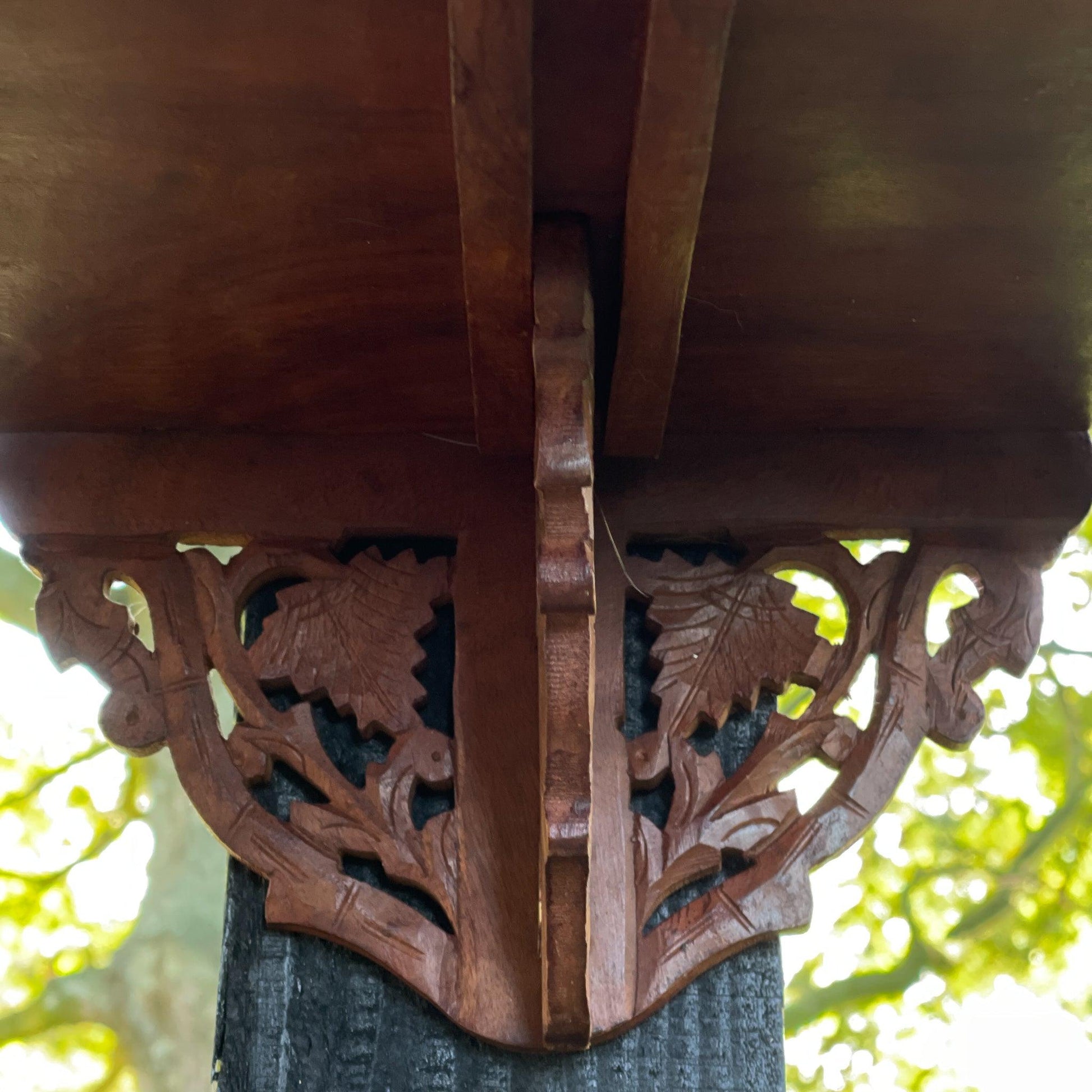 Antiek altaar houtsnijwerk - Bamestra Curiosa