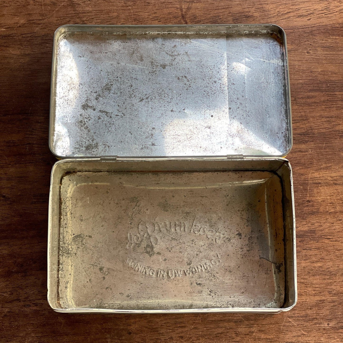 Antiek blik van De Bruinkoek - Bamestra Curiosa