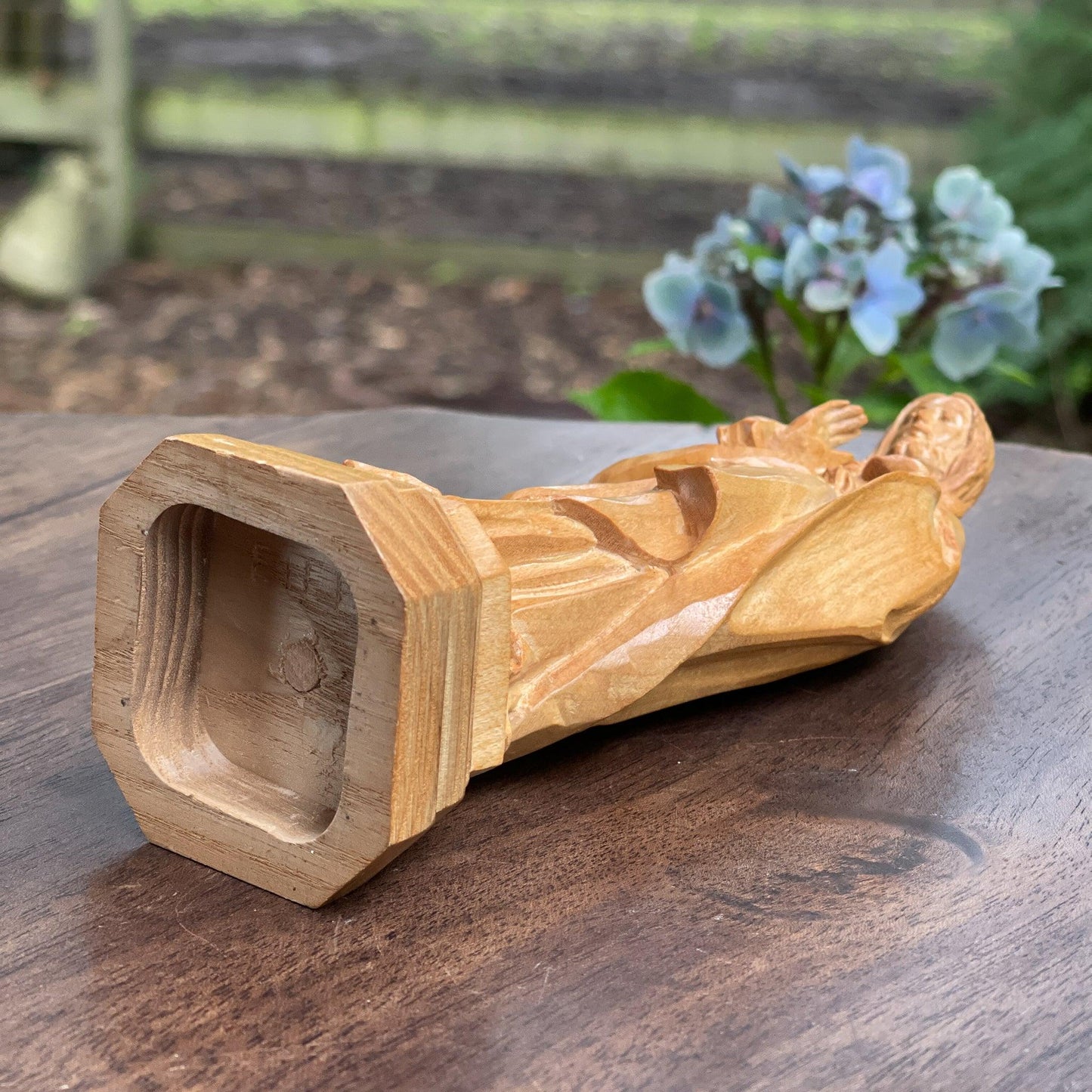 Antiek houtsnijwerk Jezus - Bamestra Curiosa