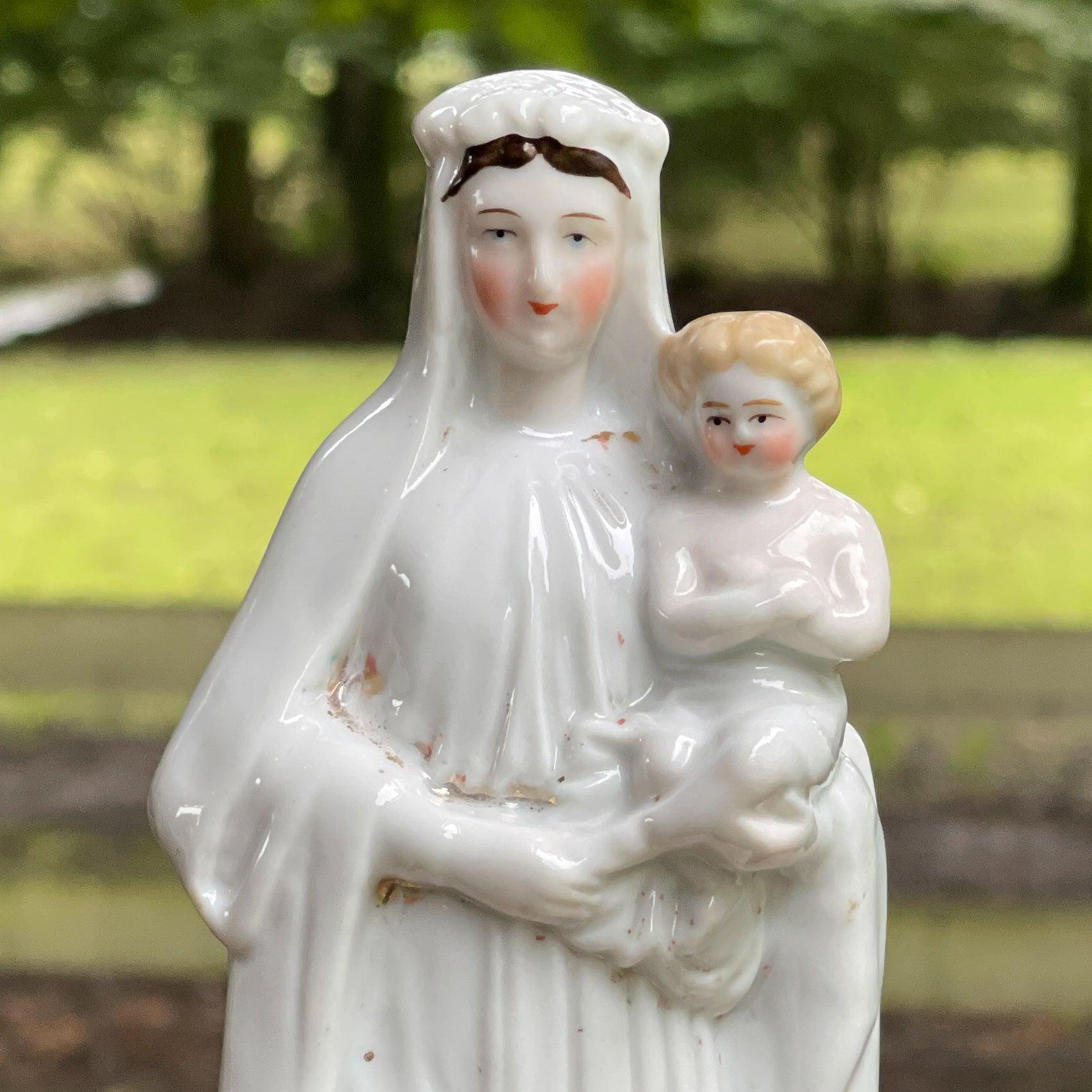 Antiek Maria beeld van porselein - Bamestra Curiosa