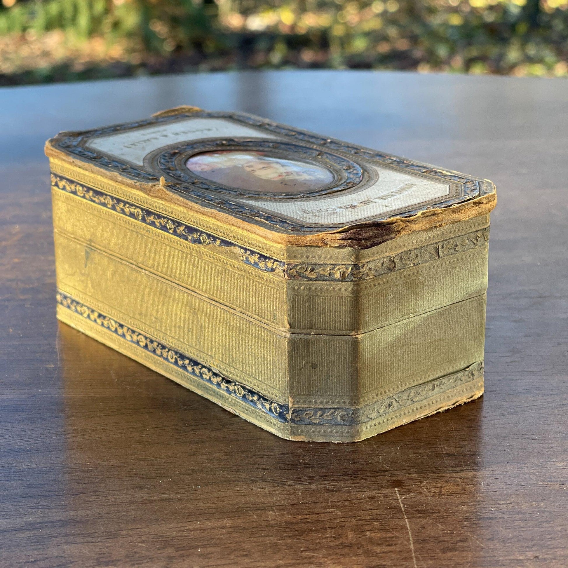 Antiek Parfum doosje van Roger & Gallet Paris (1922) - Bamestra Curiosa