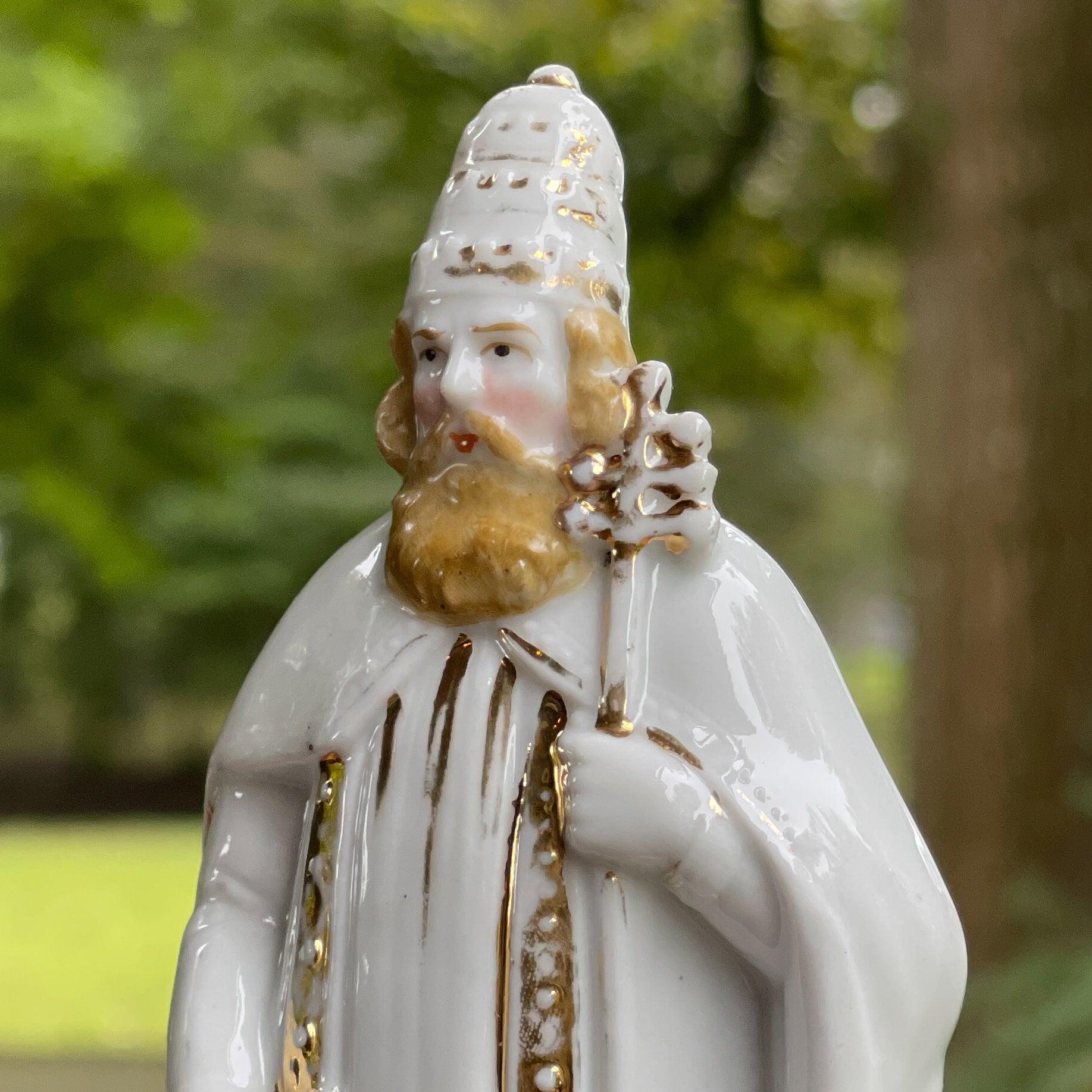 Antiek zeldzaam porseleinen beeld van St. Cornelius - The Collectionist