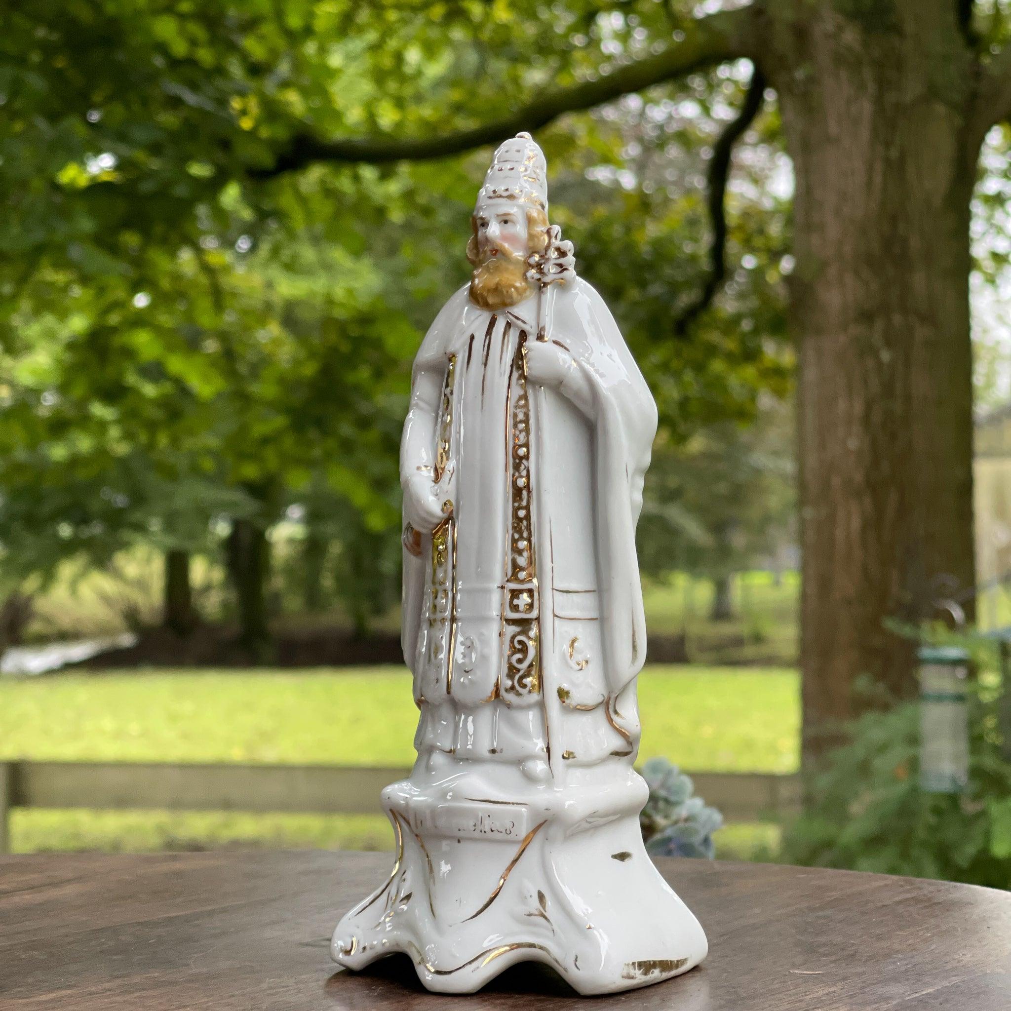 Antiek zeldzaam porseleinen beeld van St. Cornelius - The Collectionist