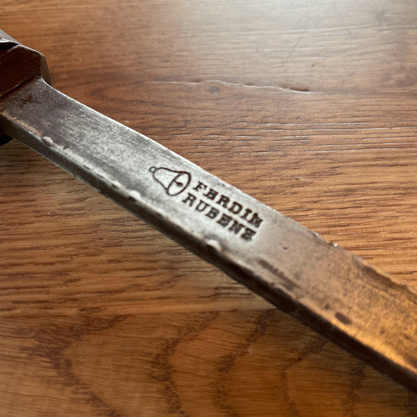 Antieke beitel - Bamestra Curiosa