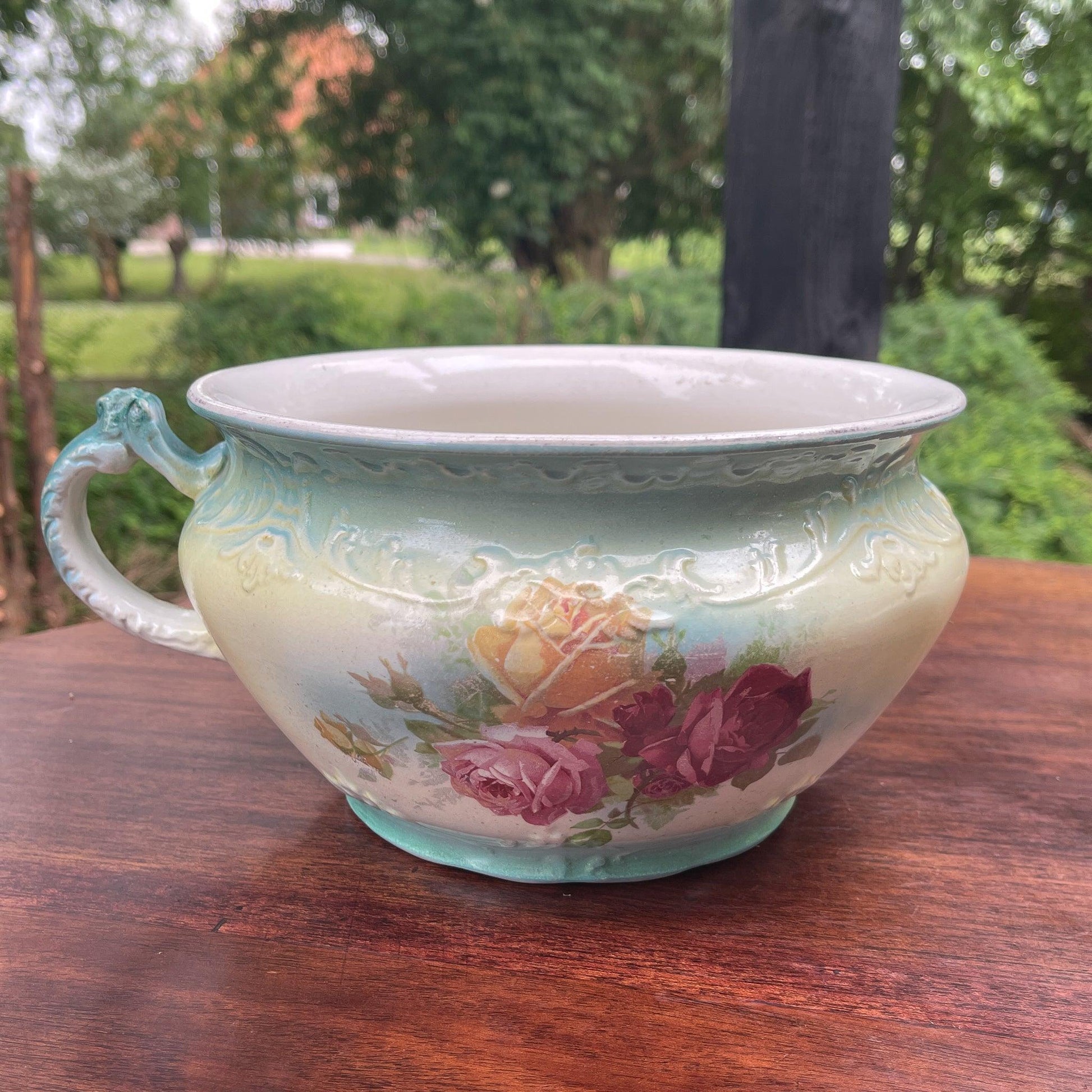 Antieke Engelse bloempot met rozen - Bamestra Curiosa