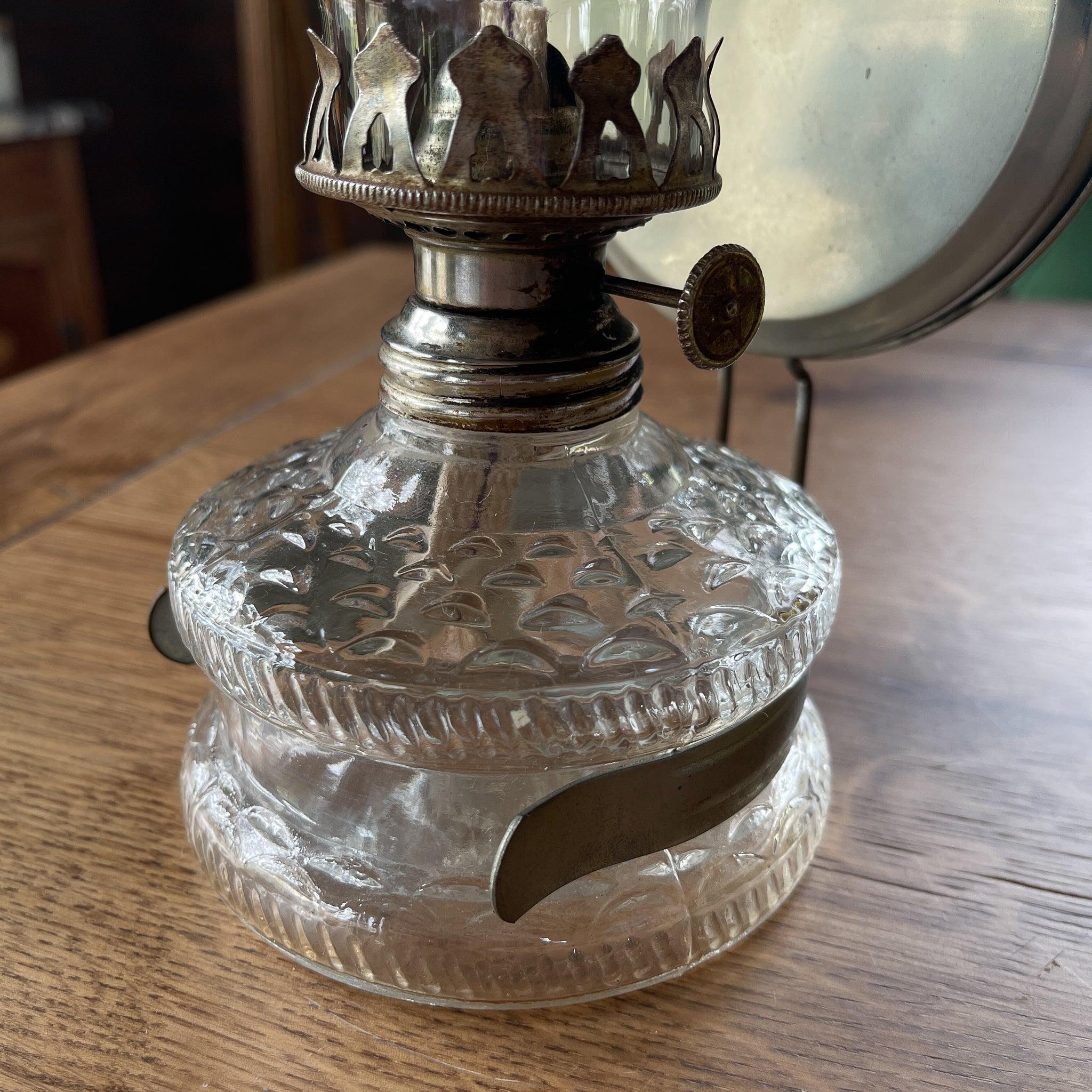 Antieke glazen olielamp - Bamestra Curiosa