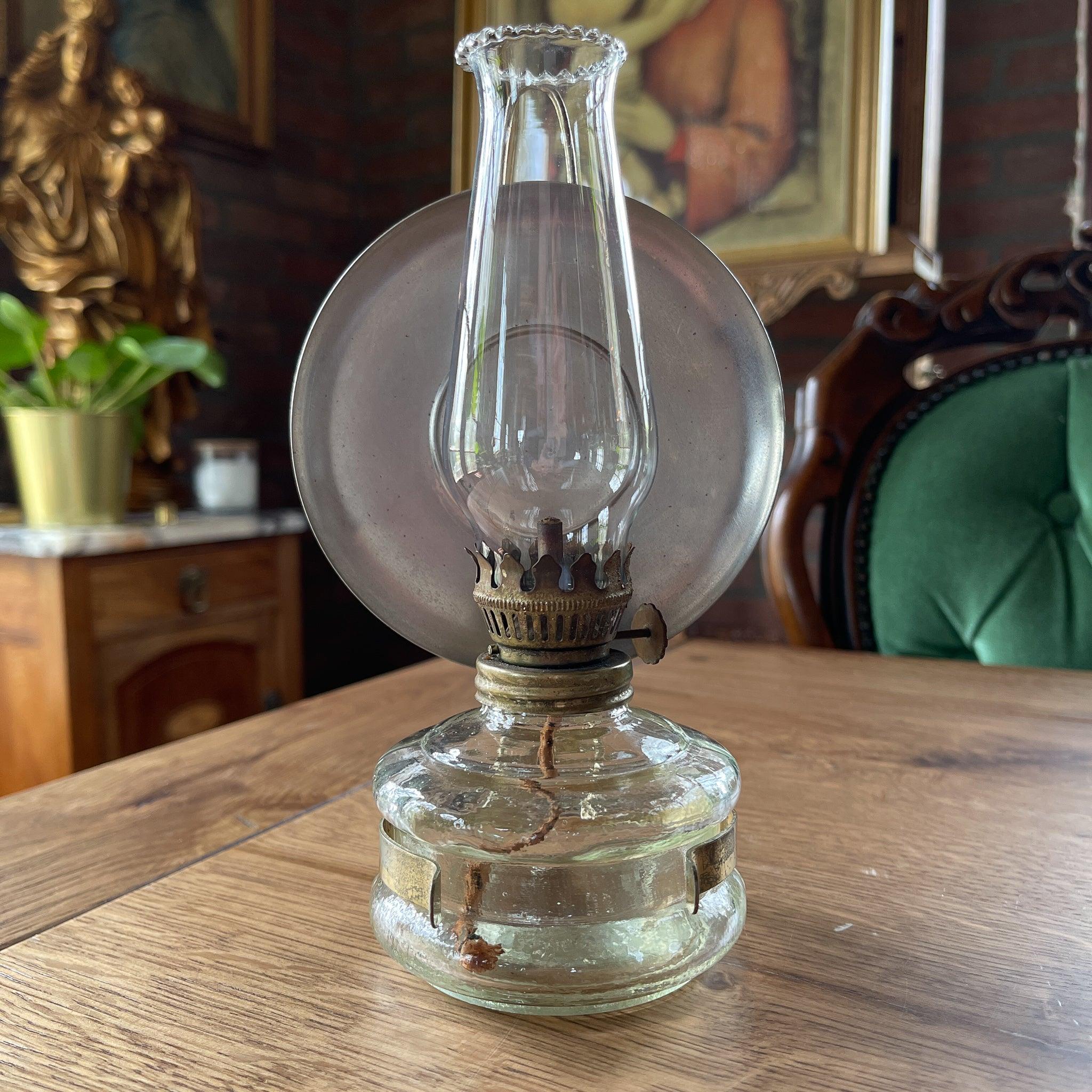 Antieke glazen olielamp - Bamestra Curiosa