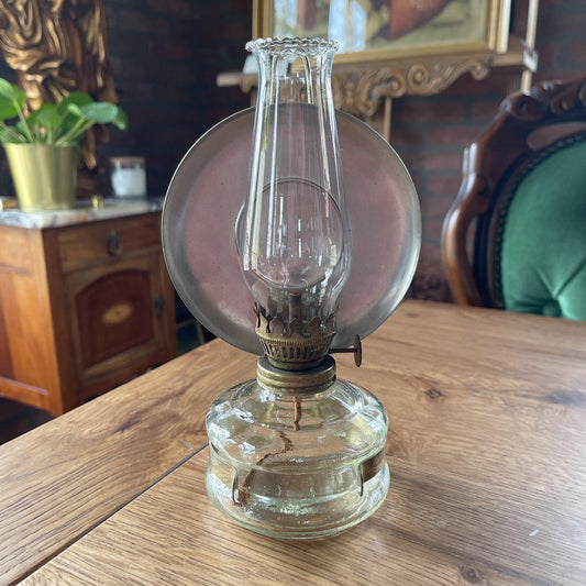 Antieke glazen olielamp - Bamestra Curiosa
