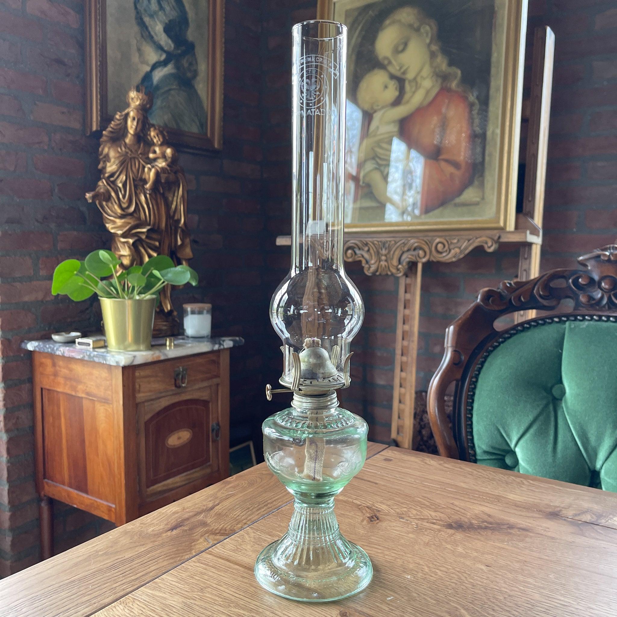 Antieke glazen olielamp - Bamestra Curiosa