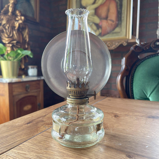 Antieke glazen olielamp - Bamestra Curiosa