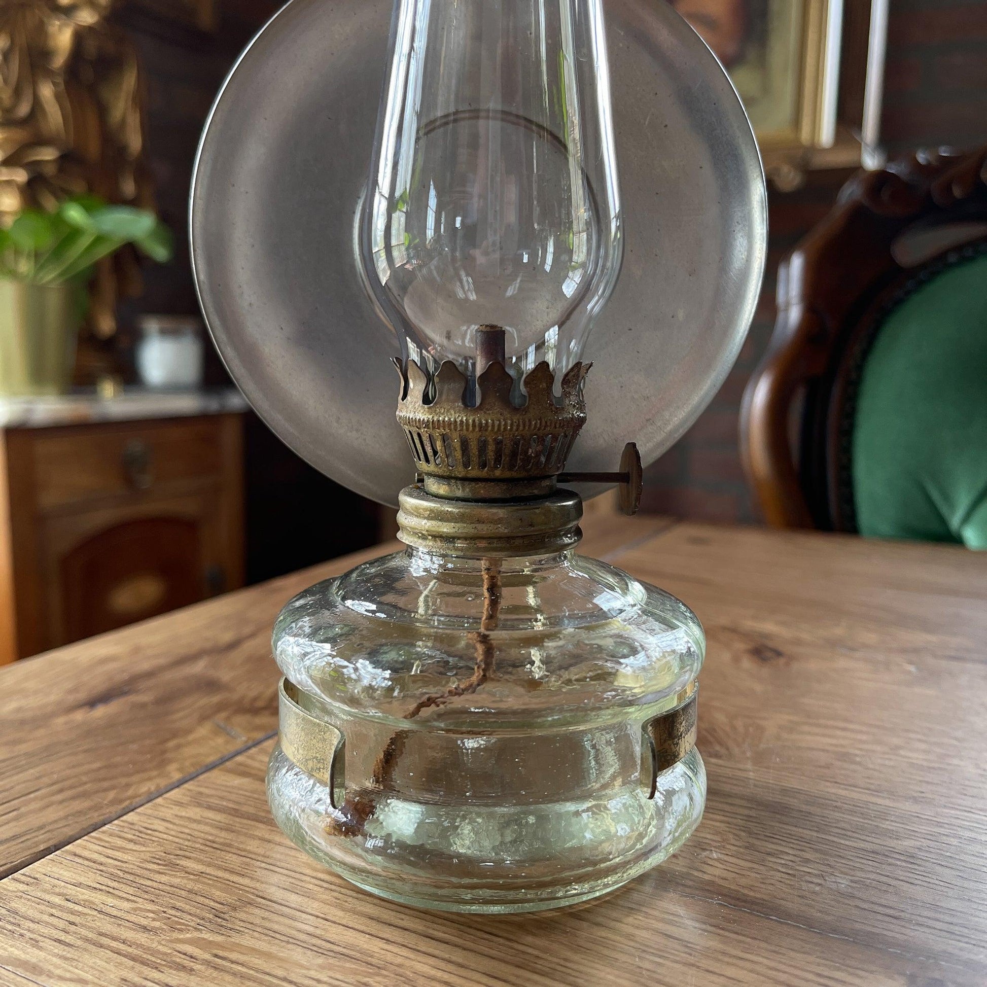 Antieke glazen olielamp - Bamestra Curiosa