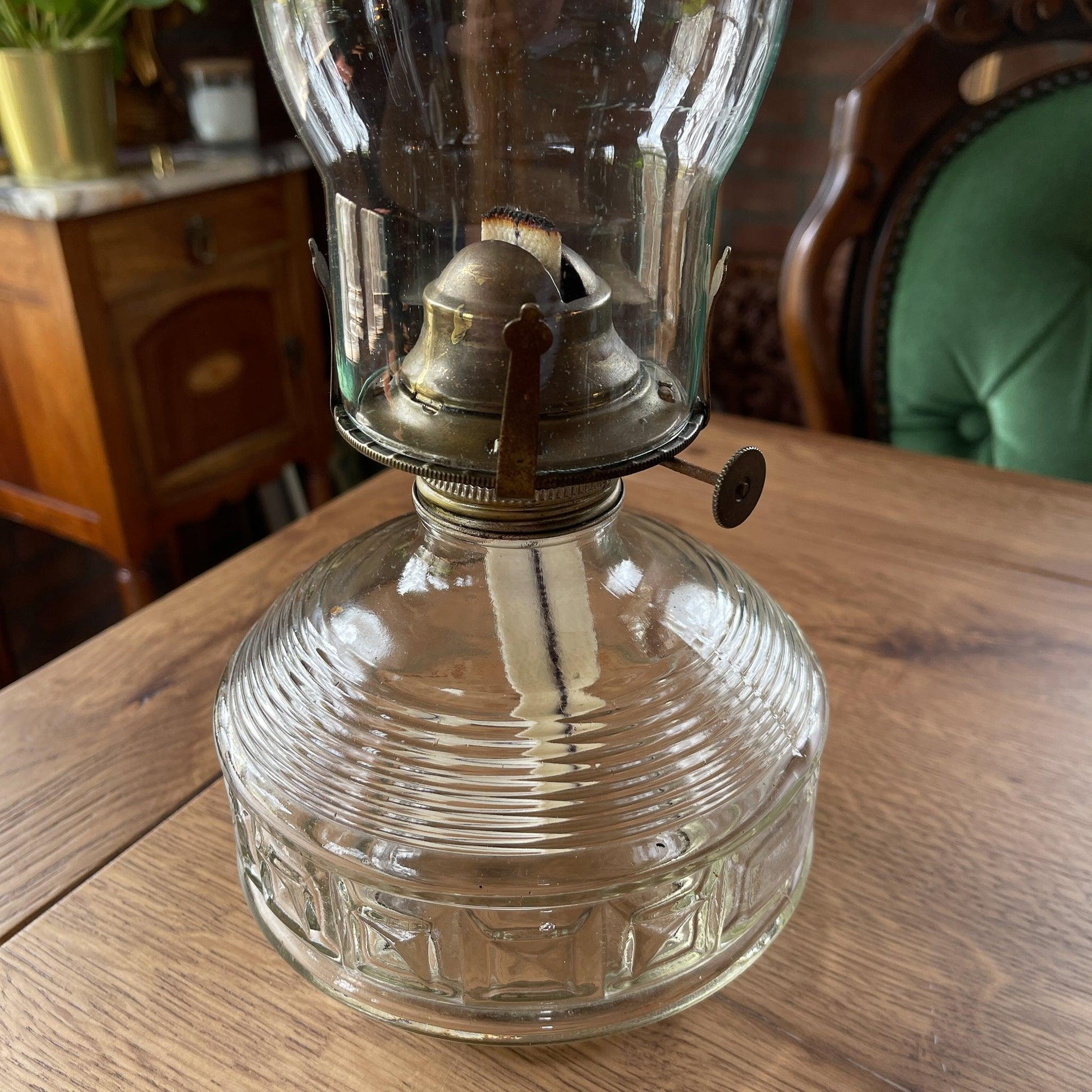 Antieke glazen olielamp - Bamestra Curiosa