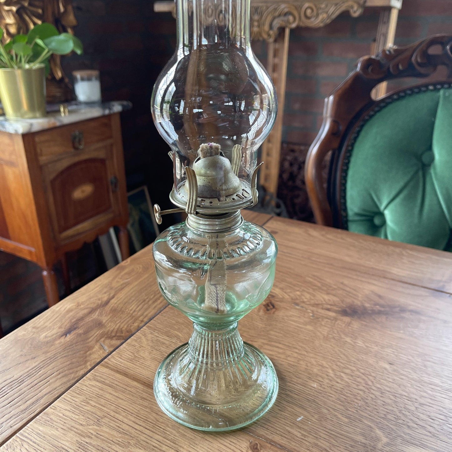 Antieke glazen olielamp - Bamestra Curiosa