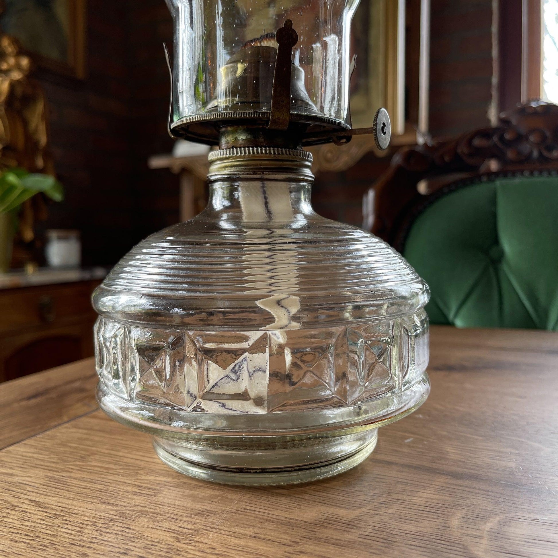 Antieke glazen olielamp - Bamestra Curiosa