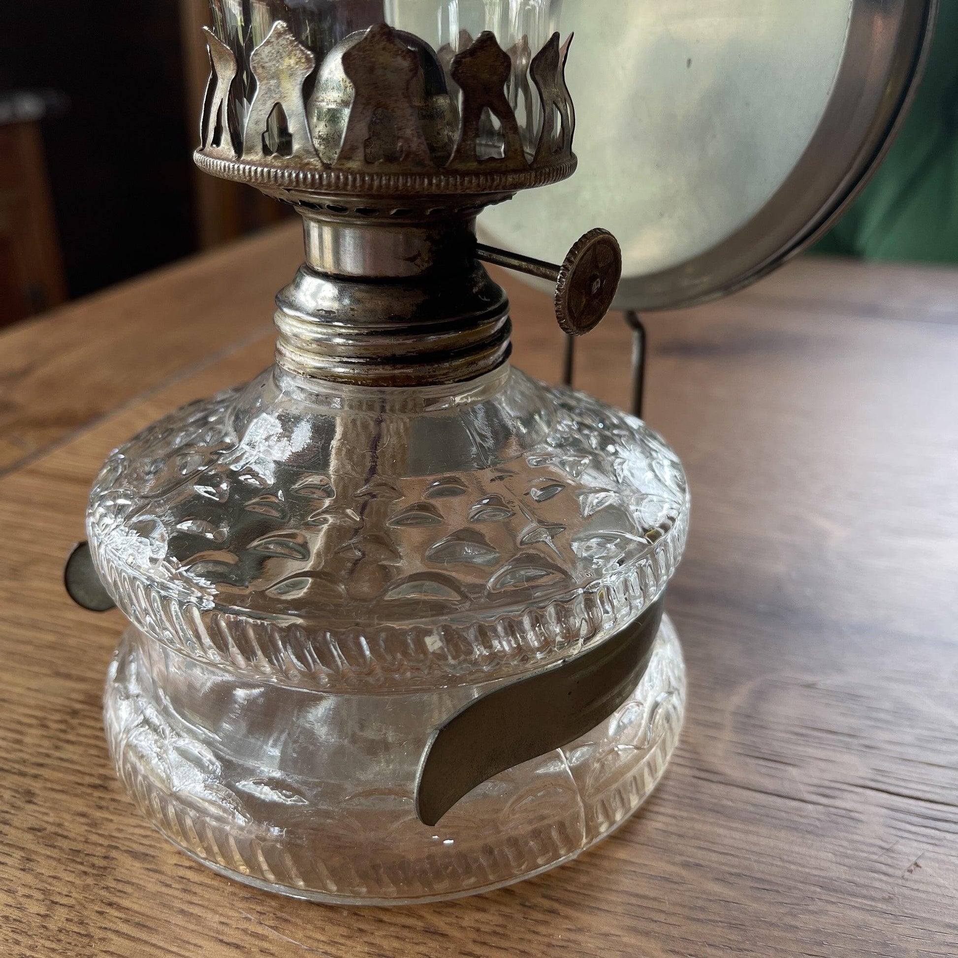 Antieke glazen olielamp - Bamestra Curiosa