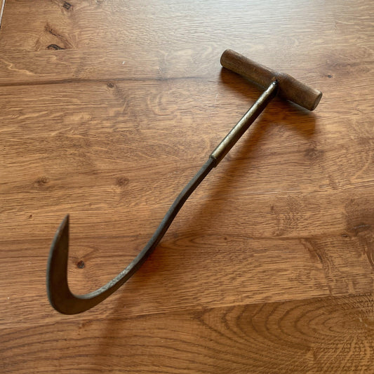Antieke hooibaal haak - Bamestra Curiosa