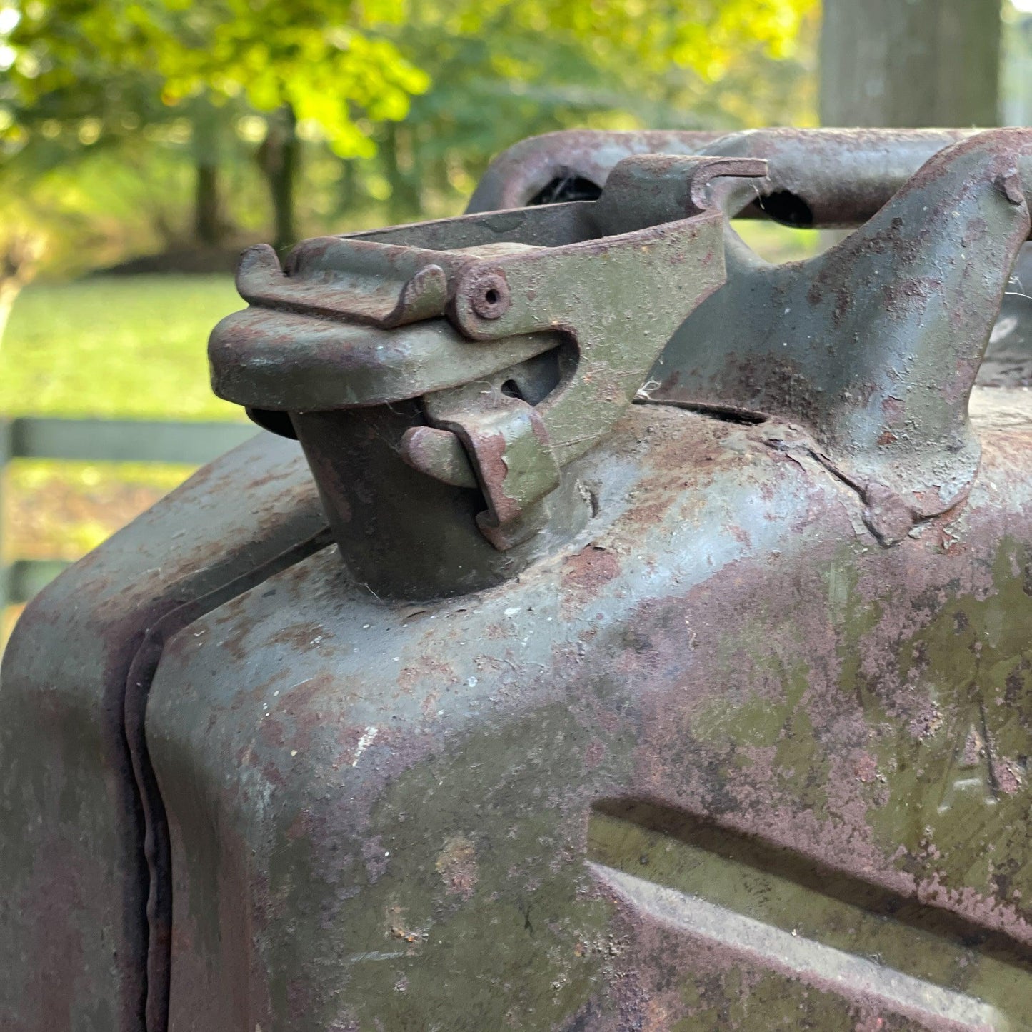 Antieke ijzeren Jerrycan A. Aubry Paris - Bamestra Curiosa