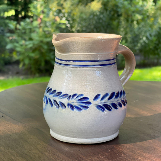 Antieke Keulse aardewerk schenkkannetje / vaasje - Bamestra Curiosa