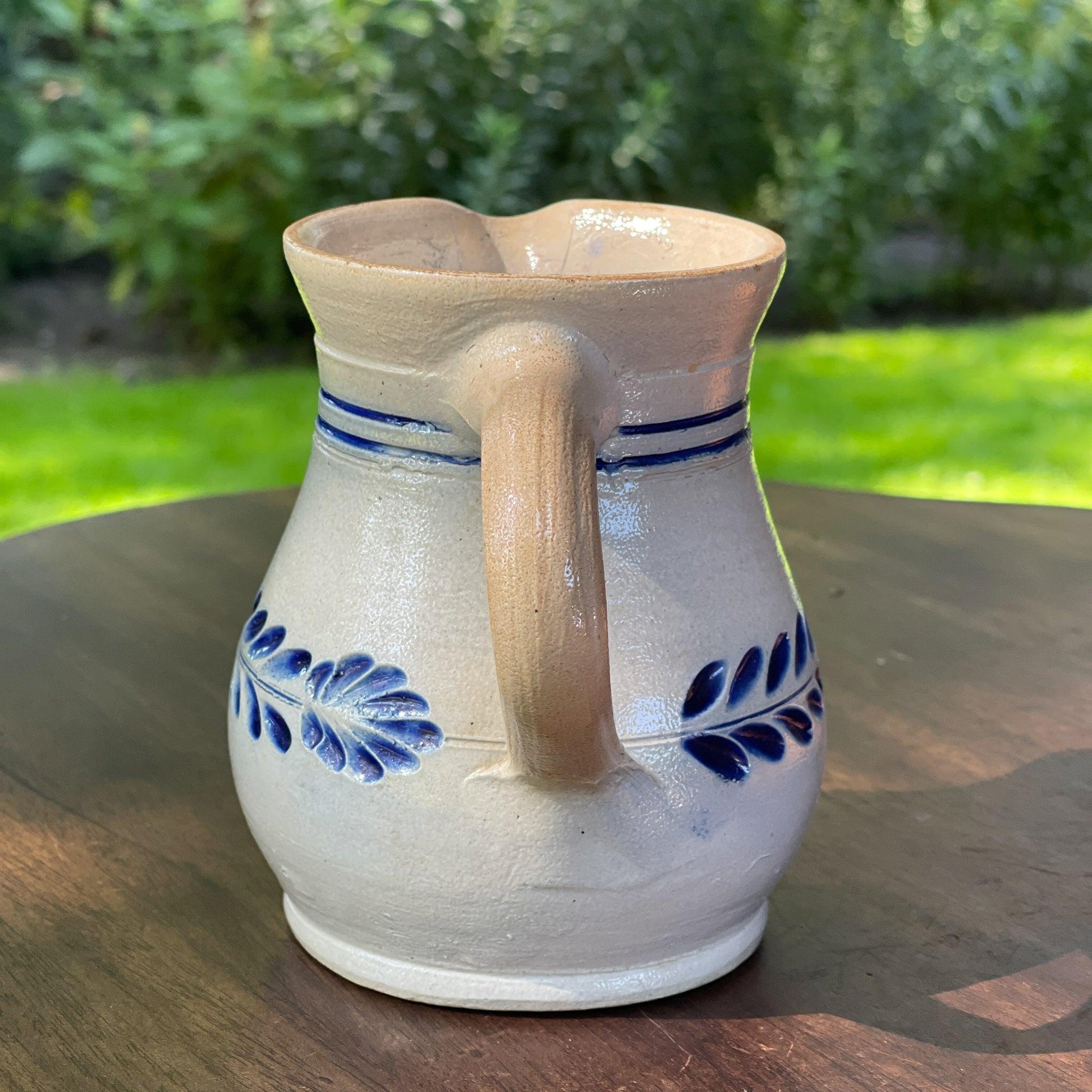 Antieke Keulse aardewerk schenkkannetje / vaasje - Bamestra Curiosa