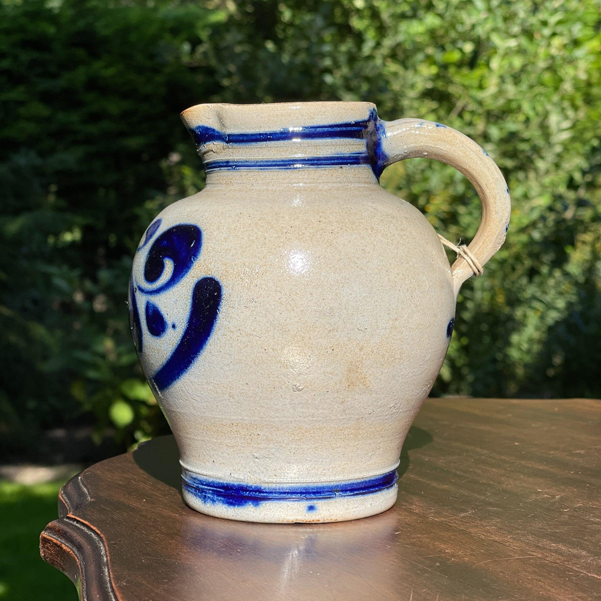 Antieke Keulse aardewerk schenkkannetje / vaasje - Bamestra Curiosa