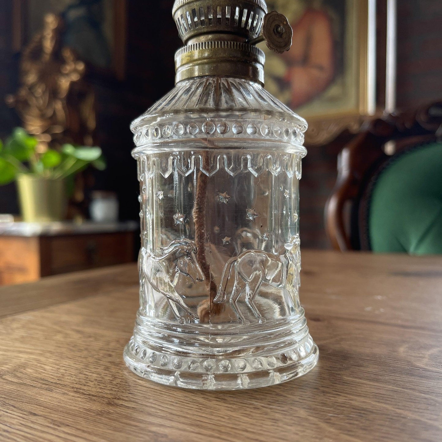 Antieke olielamp Carousel - Bamestra Curiosa