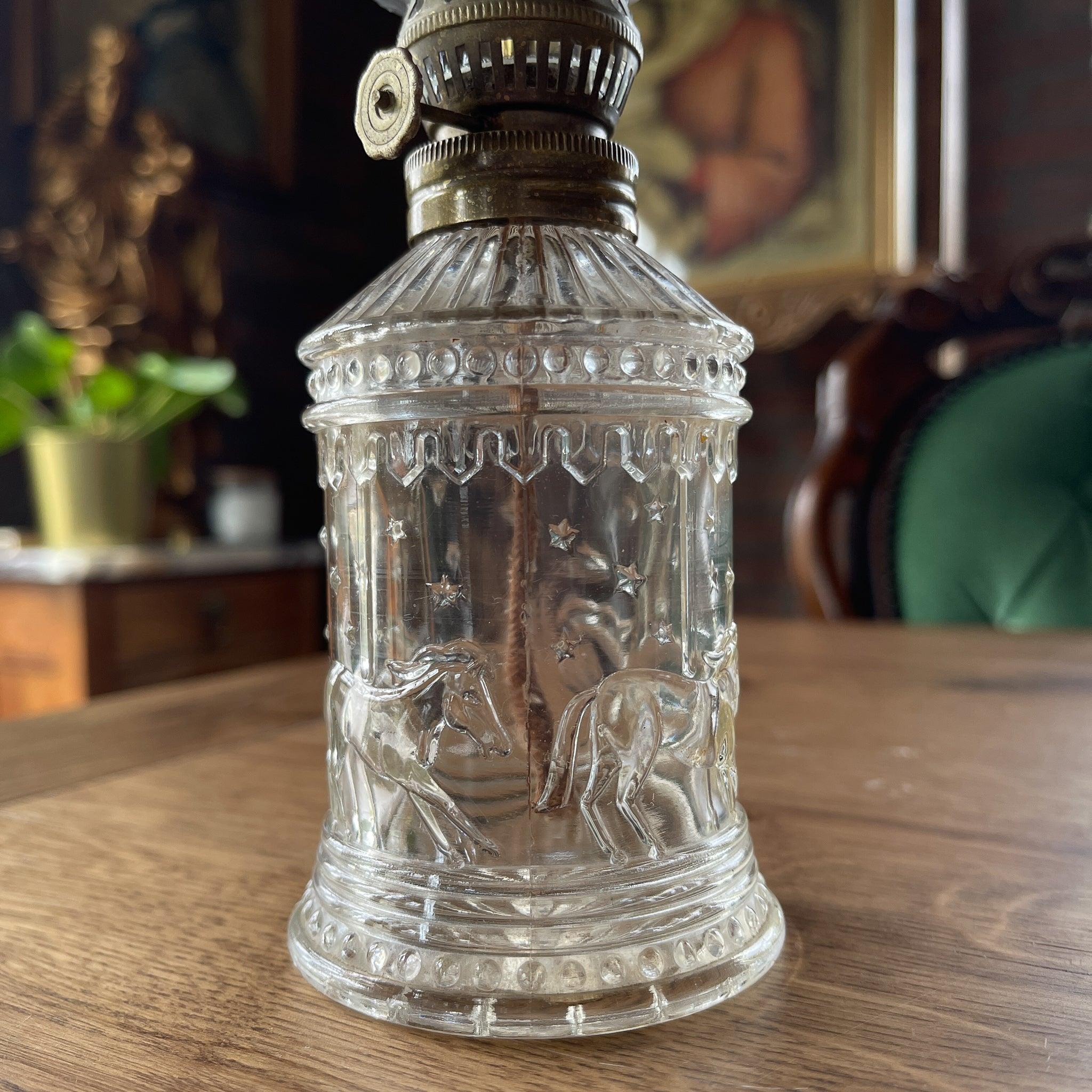 Antieke olielamp Carousel - Bamestra Curiosa