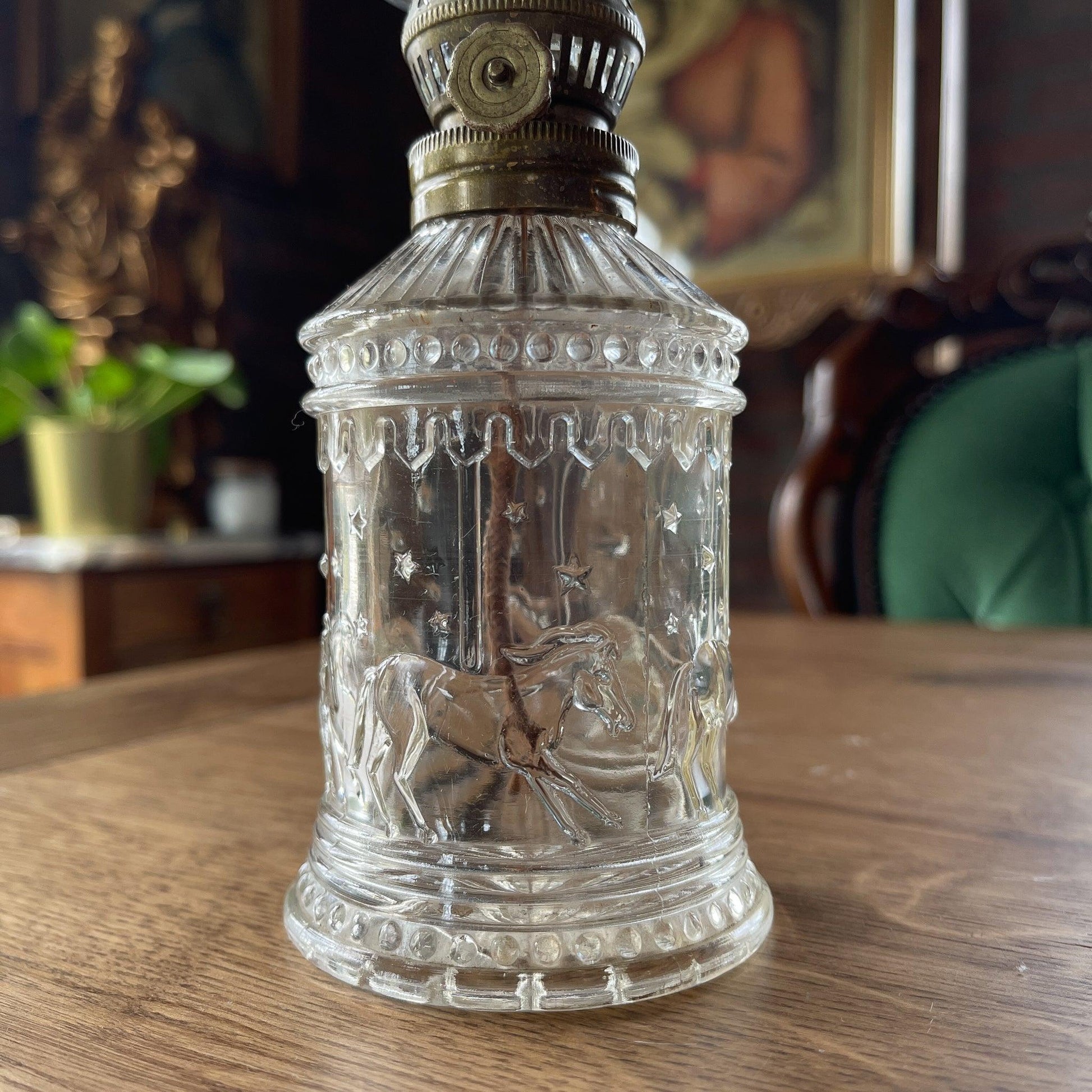 Antieke olielamp Carousel - Bamestra Curiosa
