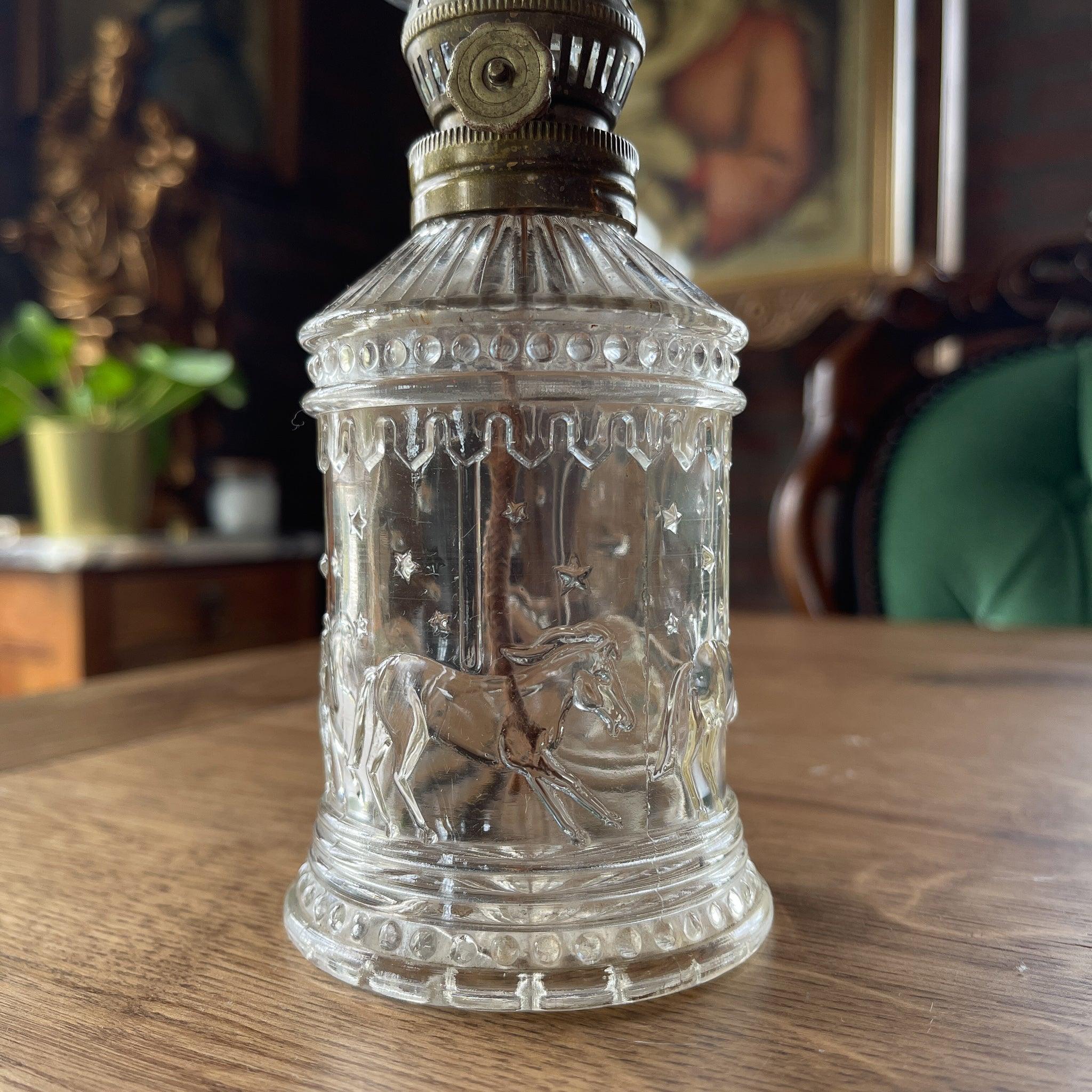 Antieke olielamp Carousel - Bamestra Curiosa