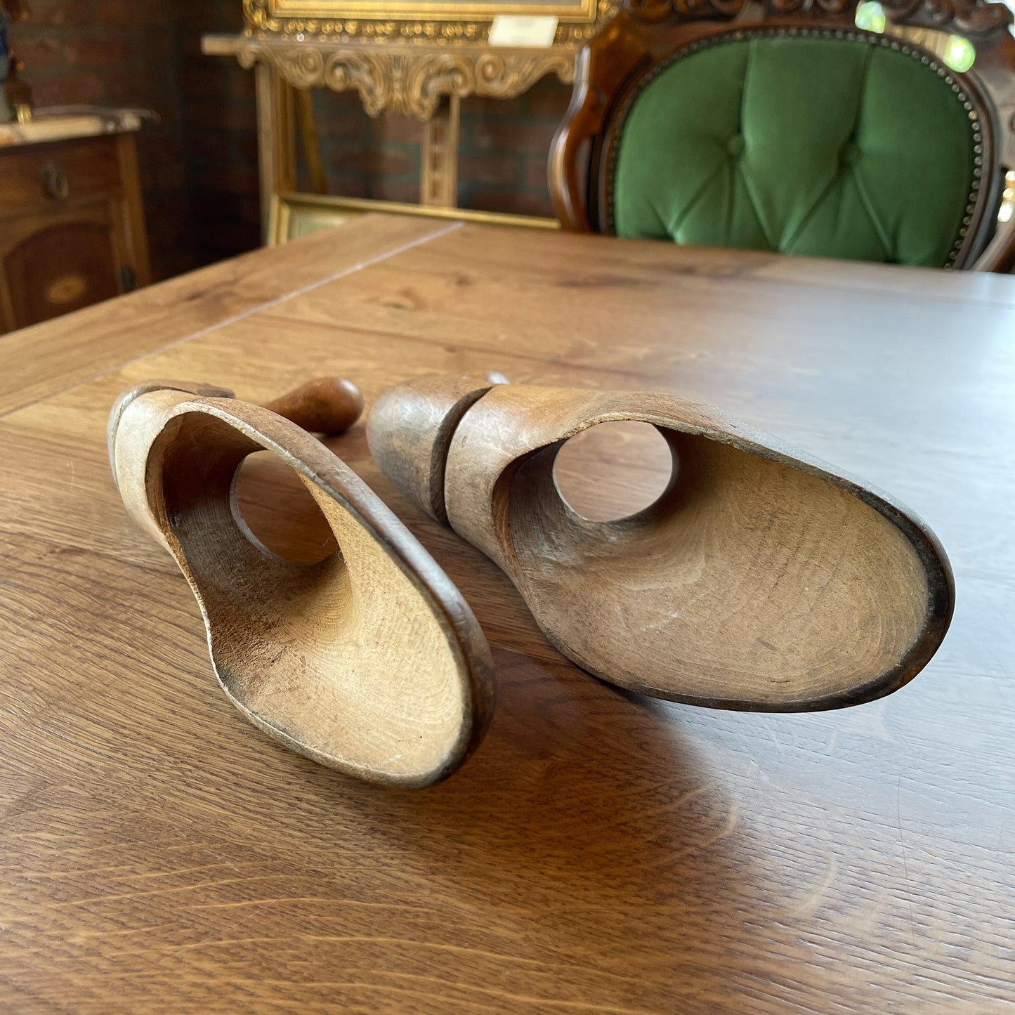 Antieke schoenspanners / mallen - Bamestra Curiosa