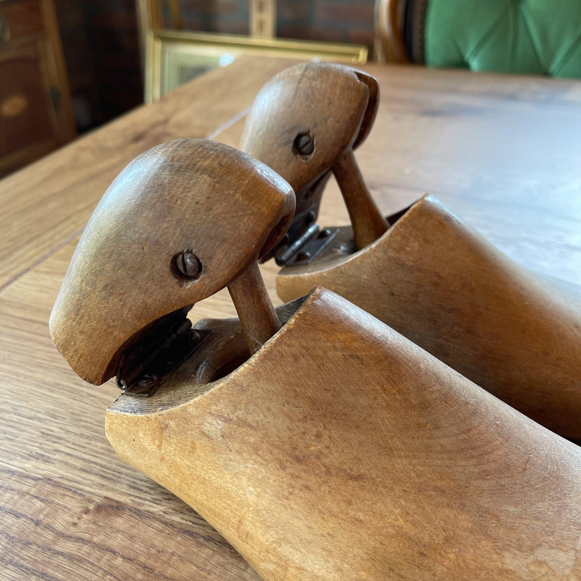 Antieke schoenspanners / mallen - Bamestra Curiosa